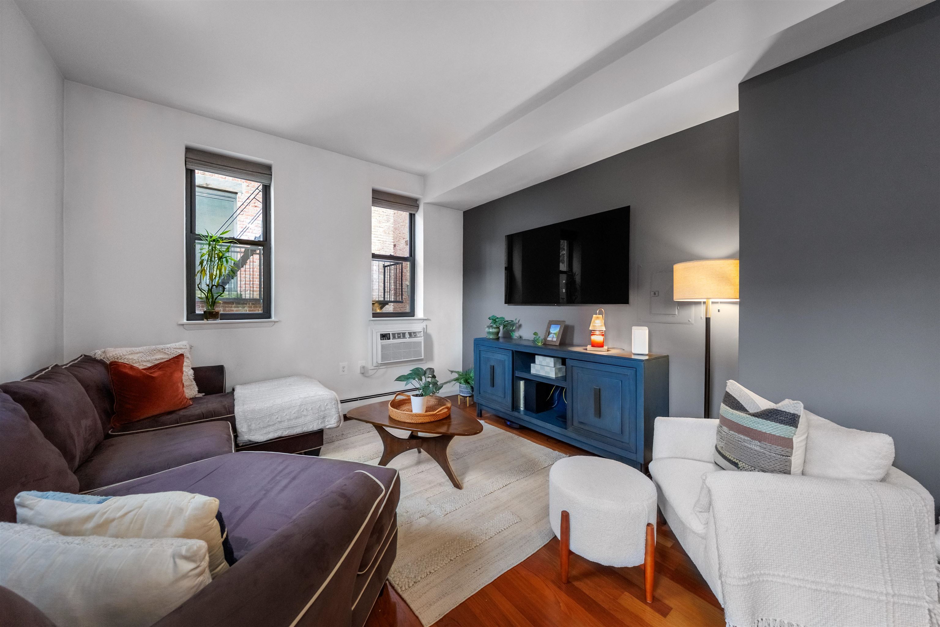 # 250013893 - For Rent in JERSEY CITY - Downtown NJ
