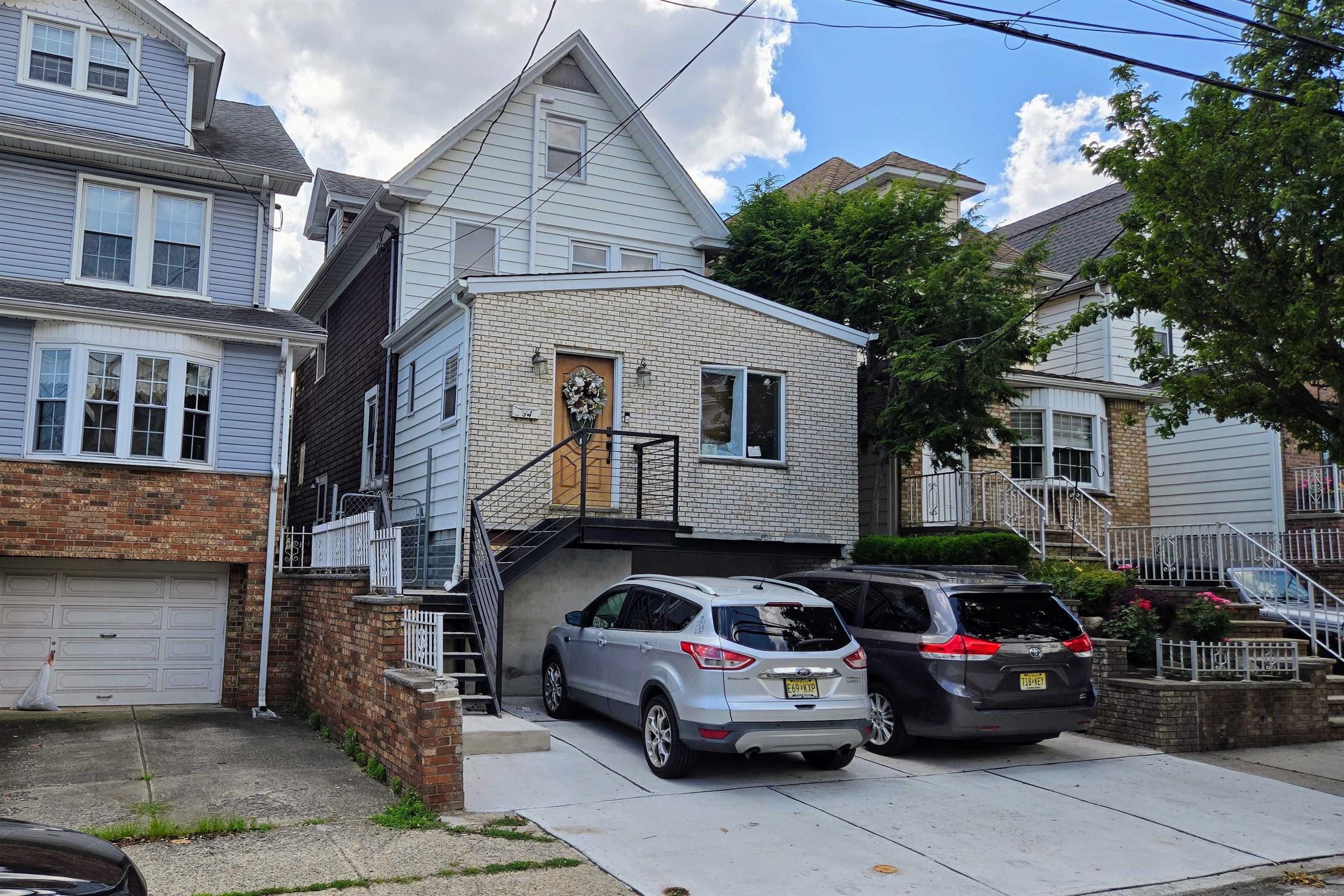 # 250014004 - For Rent in Bayonne NJ