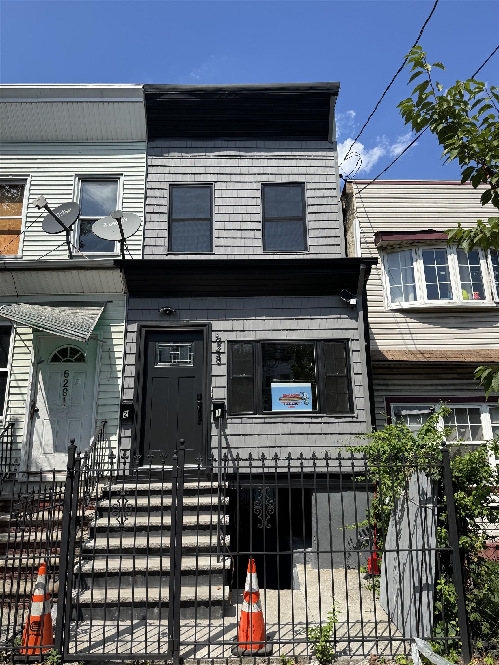 # 250014015 - For Rent in JERSEY CITY - Bergen-Lafayett NJ
