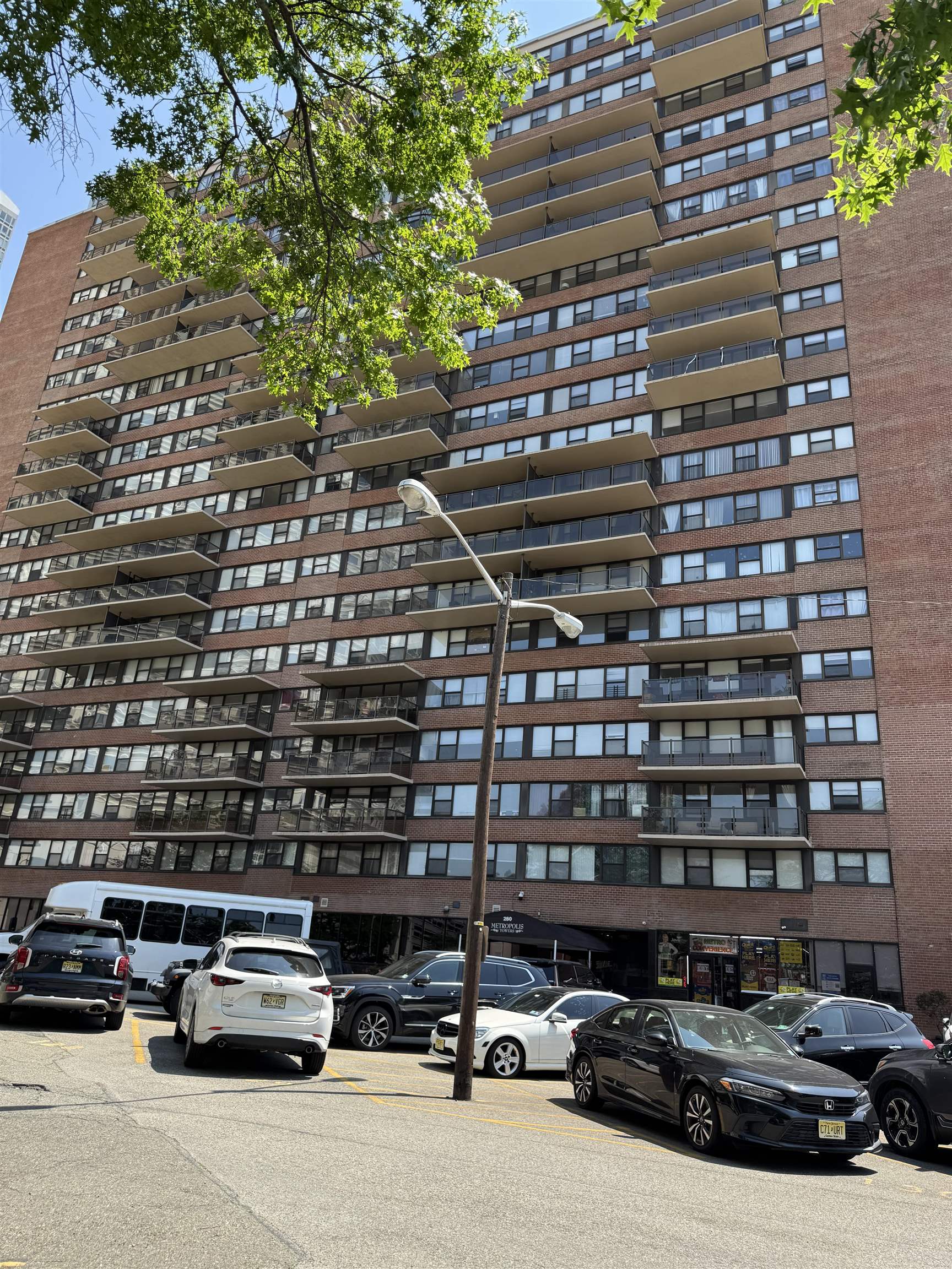 # 250014037 - For Rent in JERSEY CITY - Downtown NJ