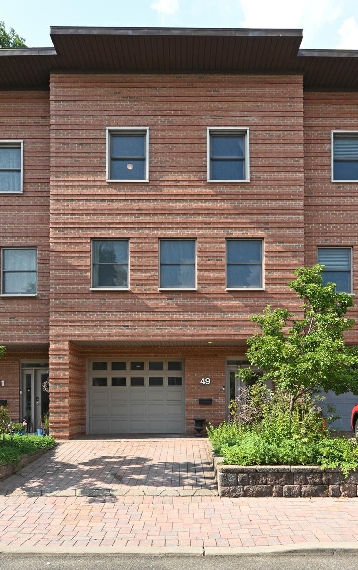# 250014044 - For Rent in Weehawken NJ