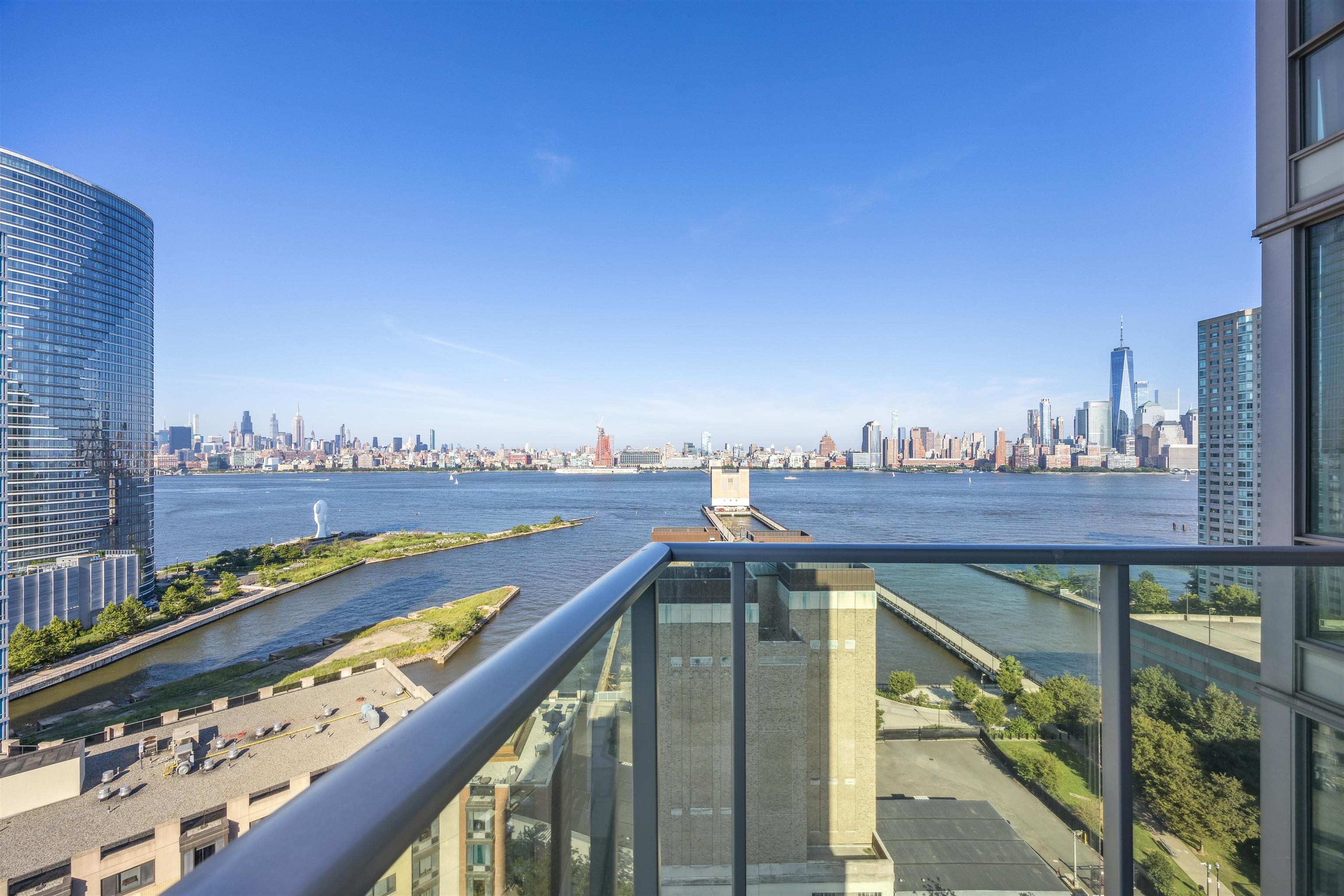 # 250014107 - For Rent in JERSEY CITY - Downtown NJ