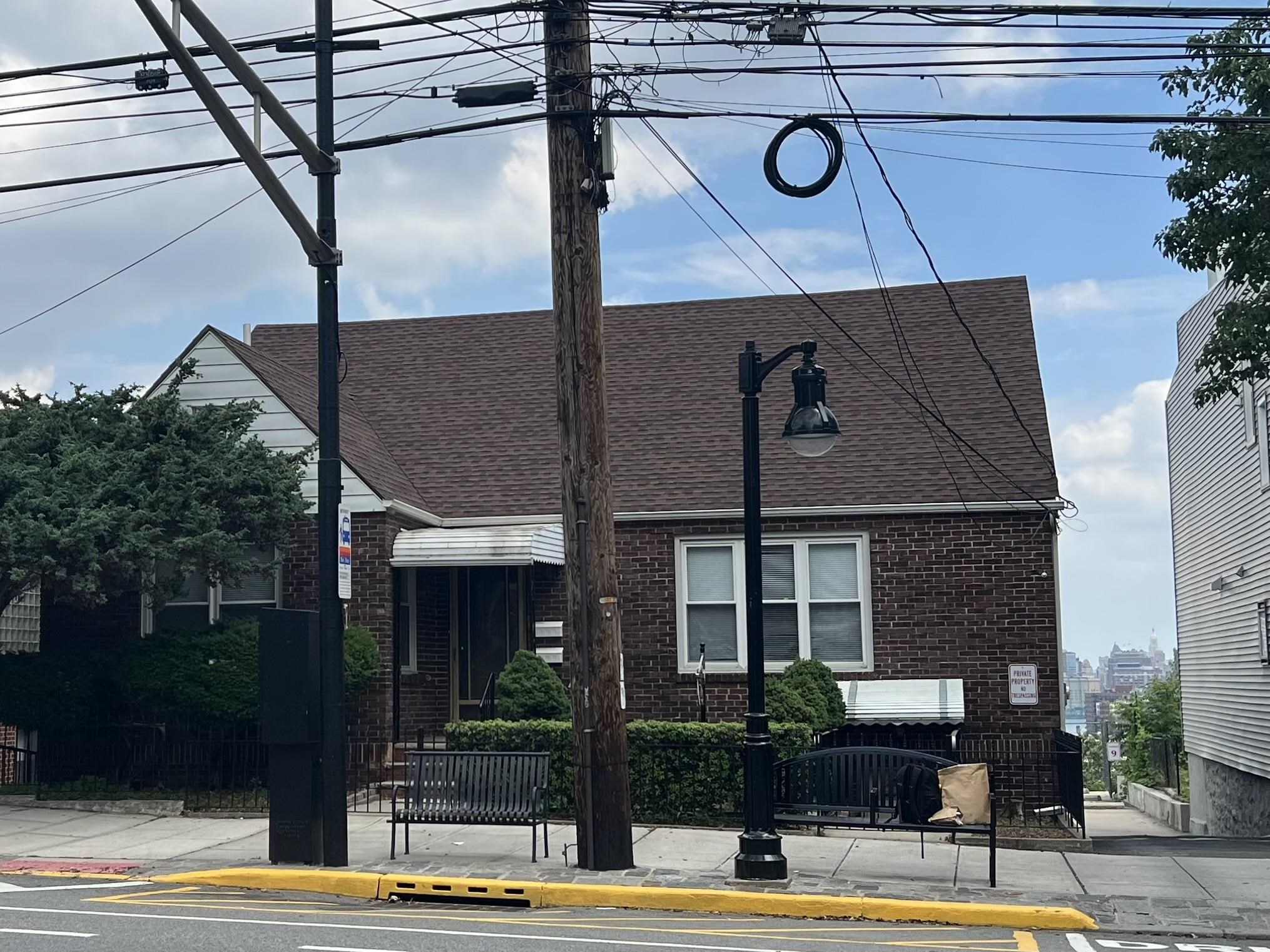 # 250014131 - For Rent in Union City NJ