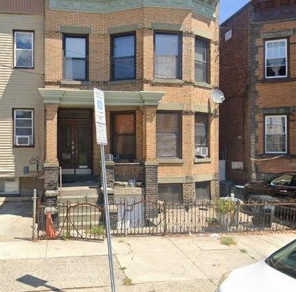 # 250014160 - For Rent in JERSEY CITY - Heights NJ