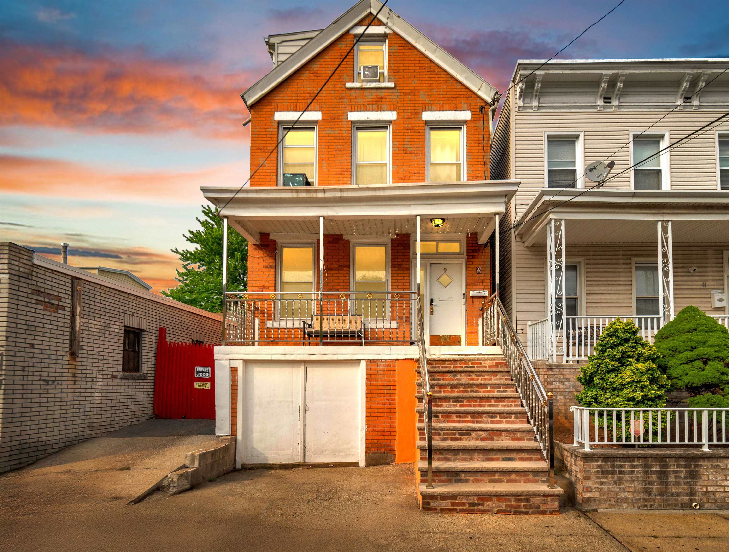 # 250014169 - For Rent in Bayonne NJ