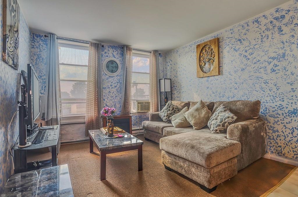 # 250014211 - For Rent in JERSEY CITY - Heights NJ