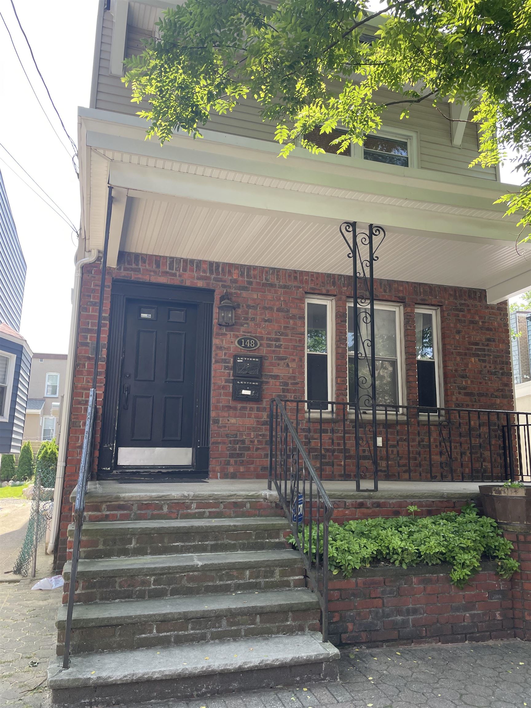 # 250014225 - For Rent in Weehawken NJ