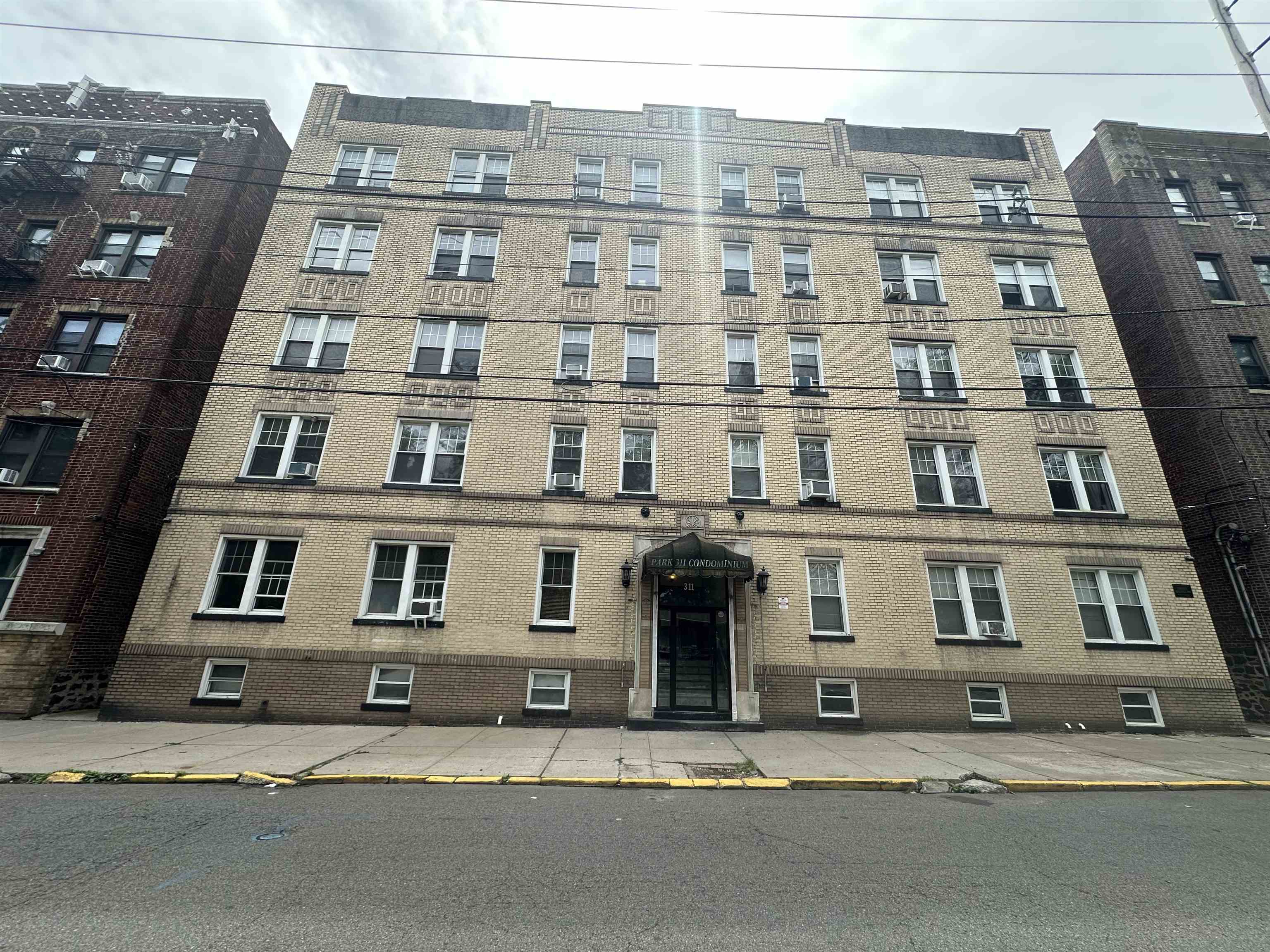 # 250014301 - For Rent in North Bergen NJ