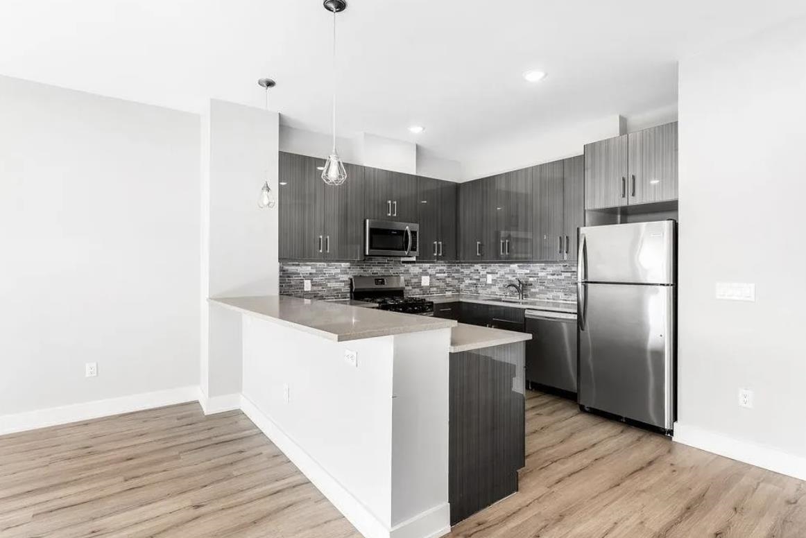# 250014327 - For Rent in Bayonne NJ