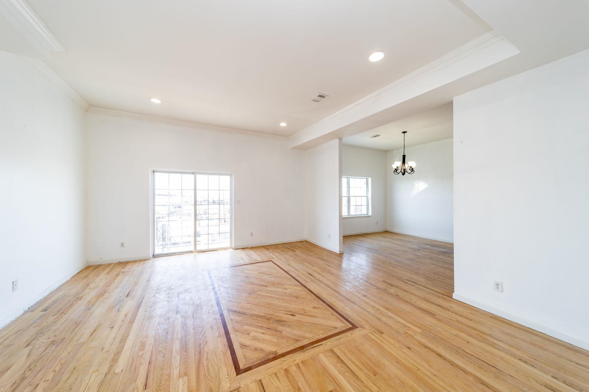 # 250014337 - For Rent in JERSEY CITY - Heights NJ