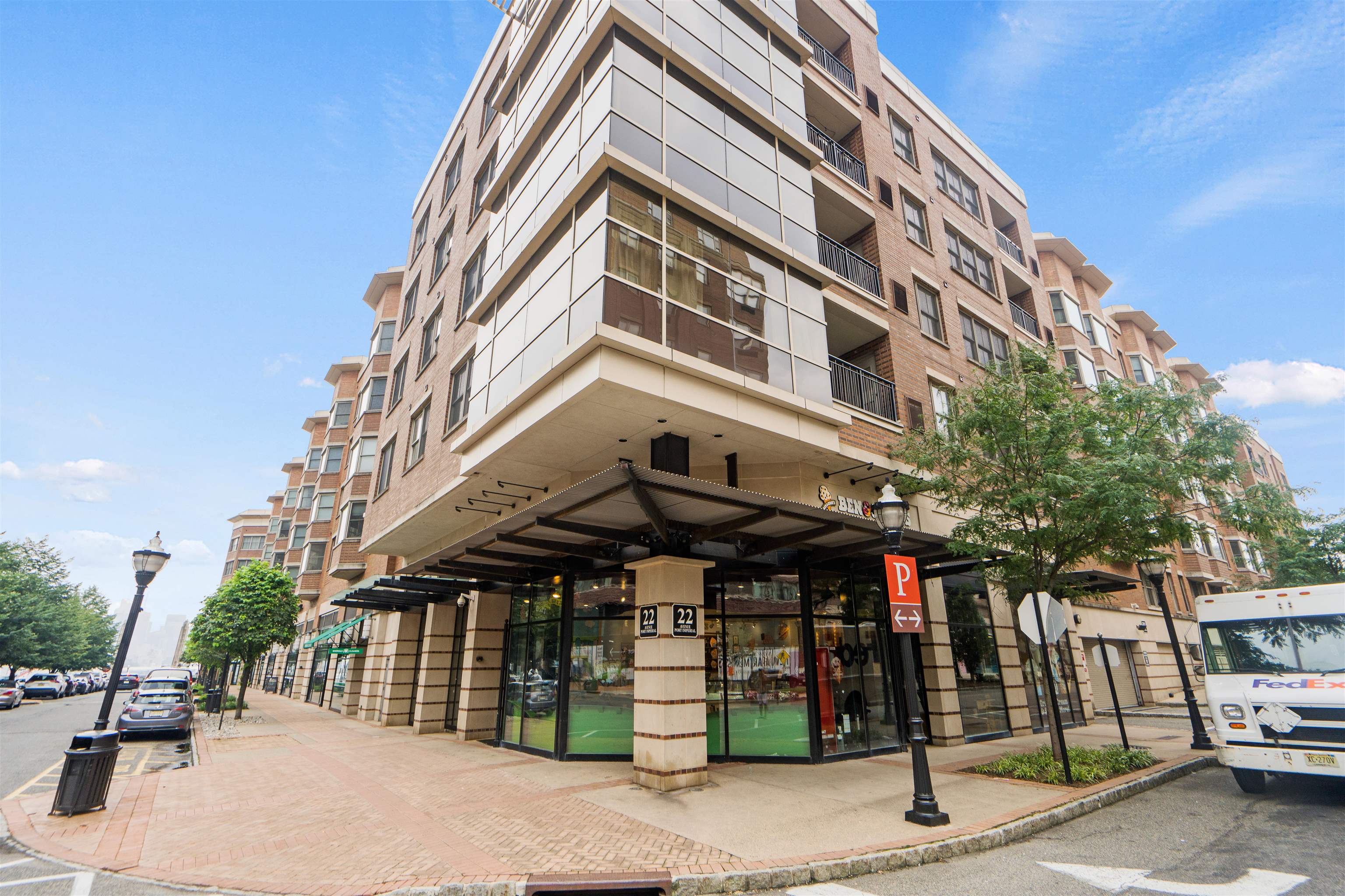 # 250014358 - For Rent in West New York NJ