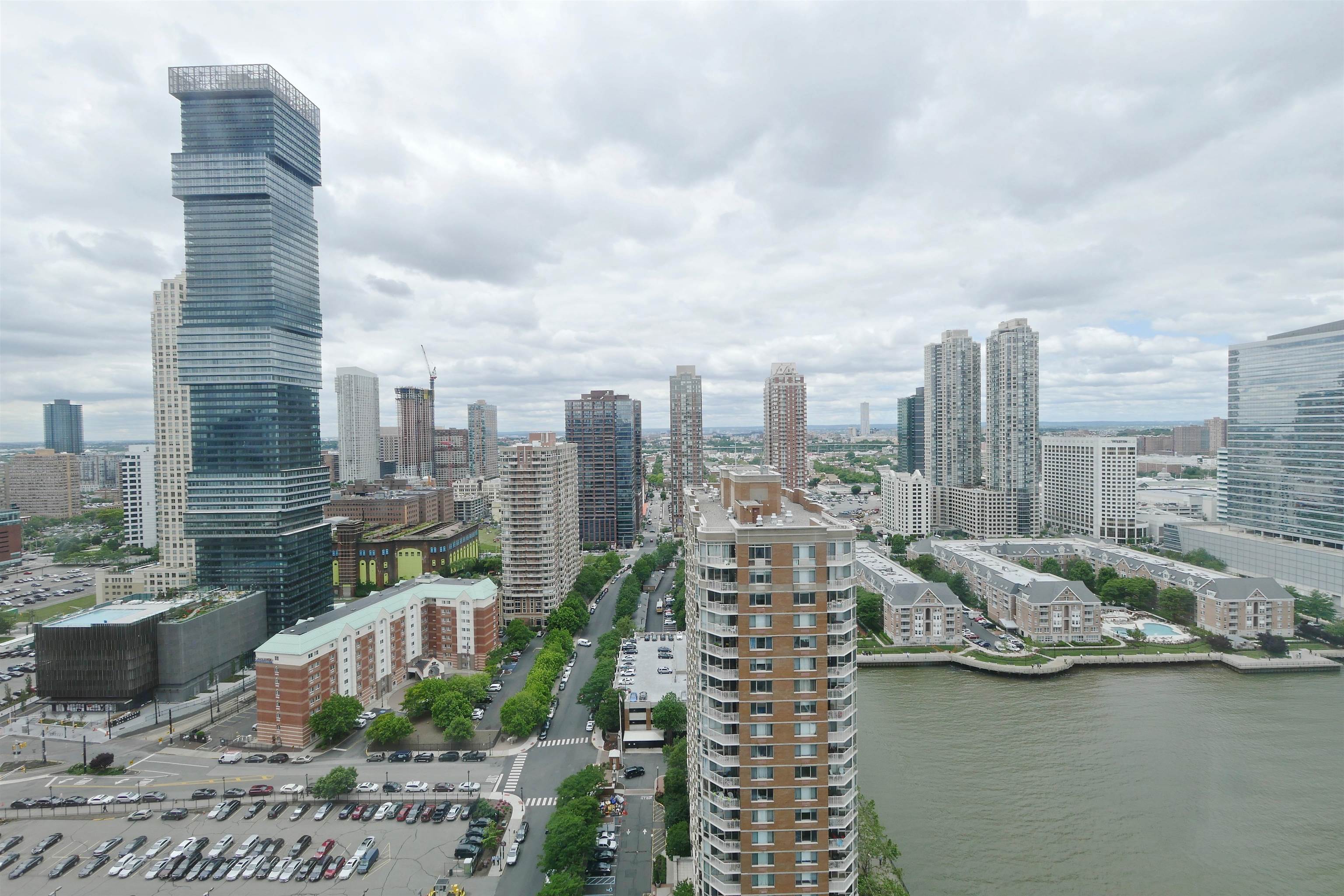 # 250014379 - For Rent in JERSEY CITY - Downtown NJ