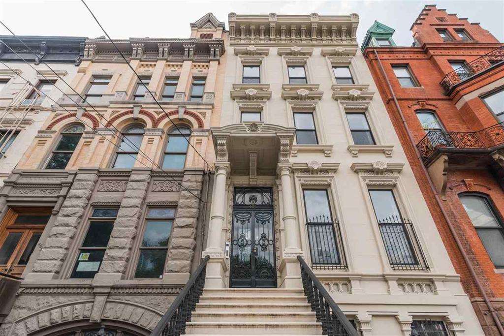 # 250014390 - For Rent in JERSEY CITY - Downtown NJ