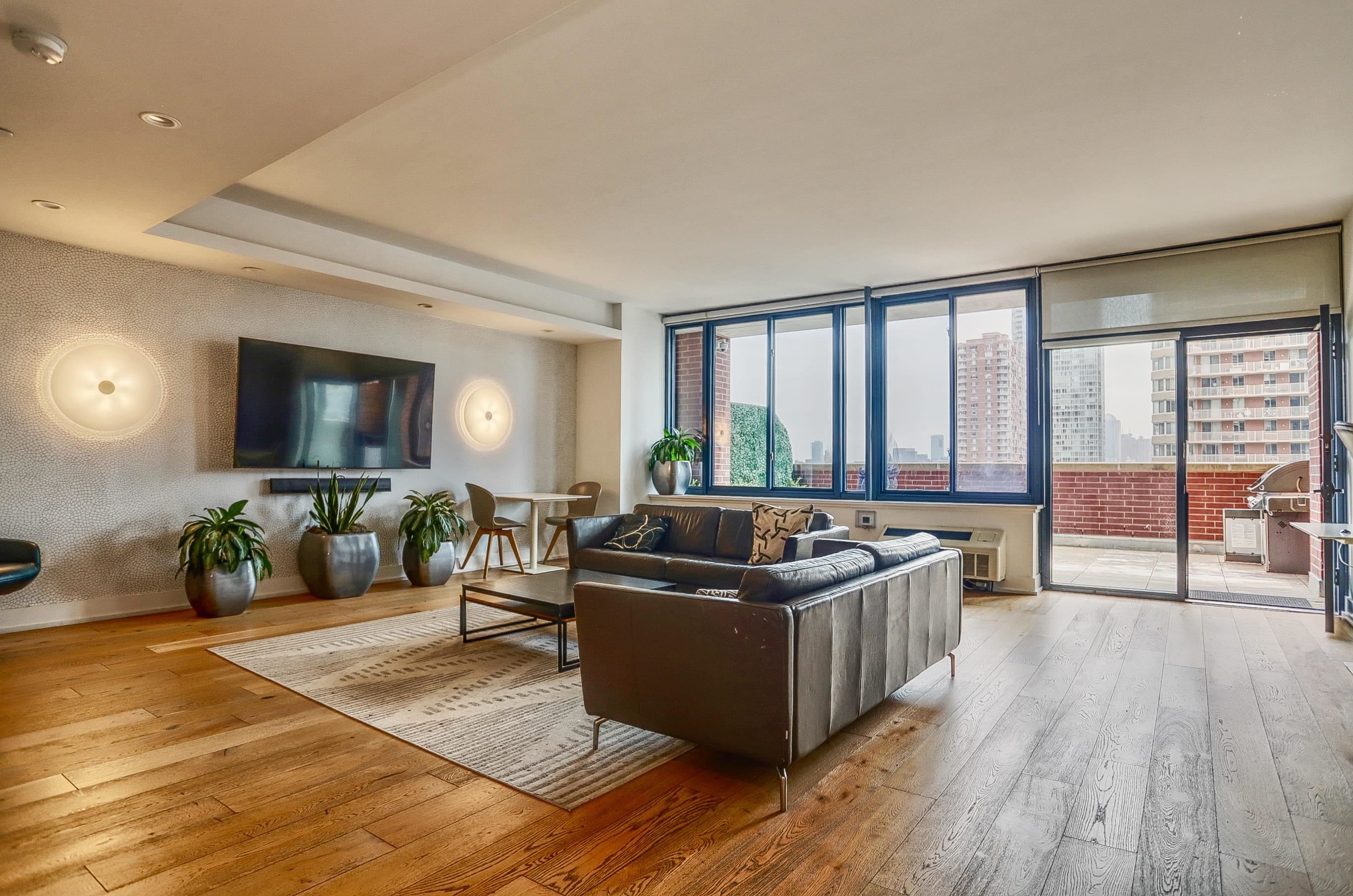 # 250014408 - For Rent in JERSEY CITY - Downtown NJ