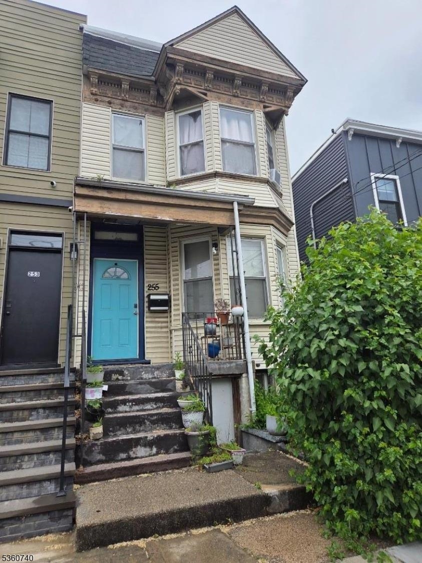 # 250014410 - For Rent in JERSEY CITY - Greenville NJ