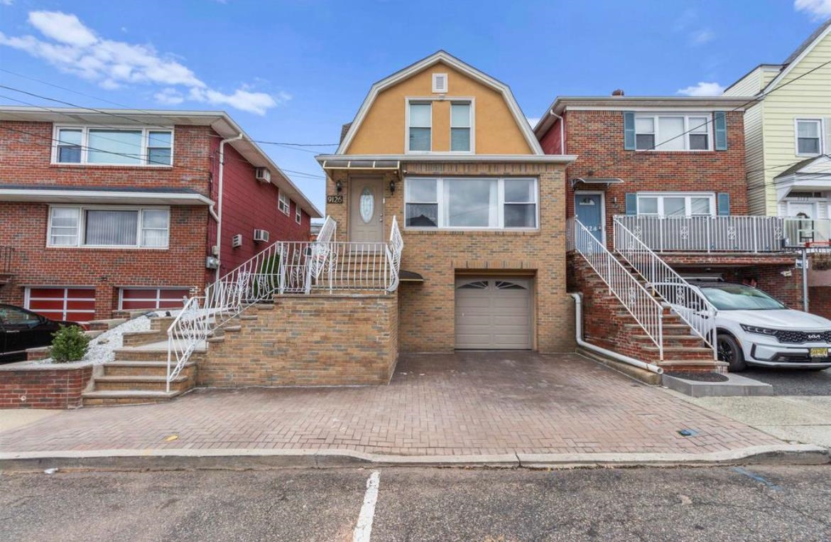 # 250014413 - For Rent in North Bergen NJ