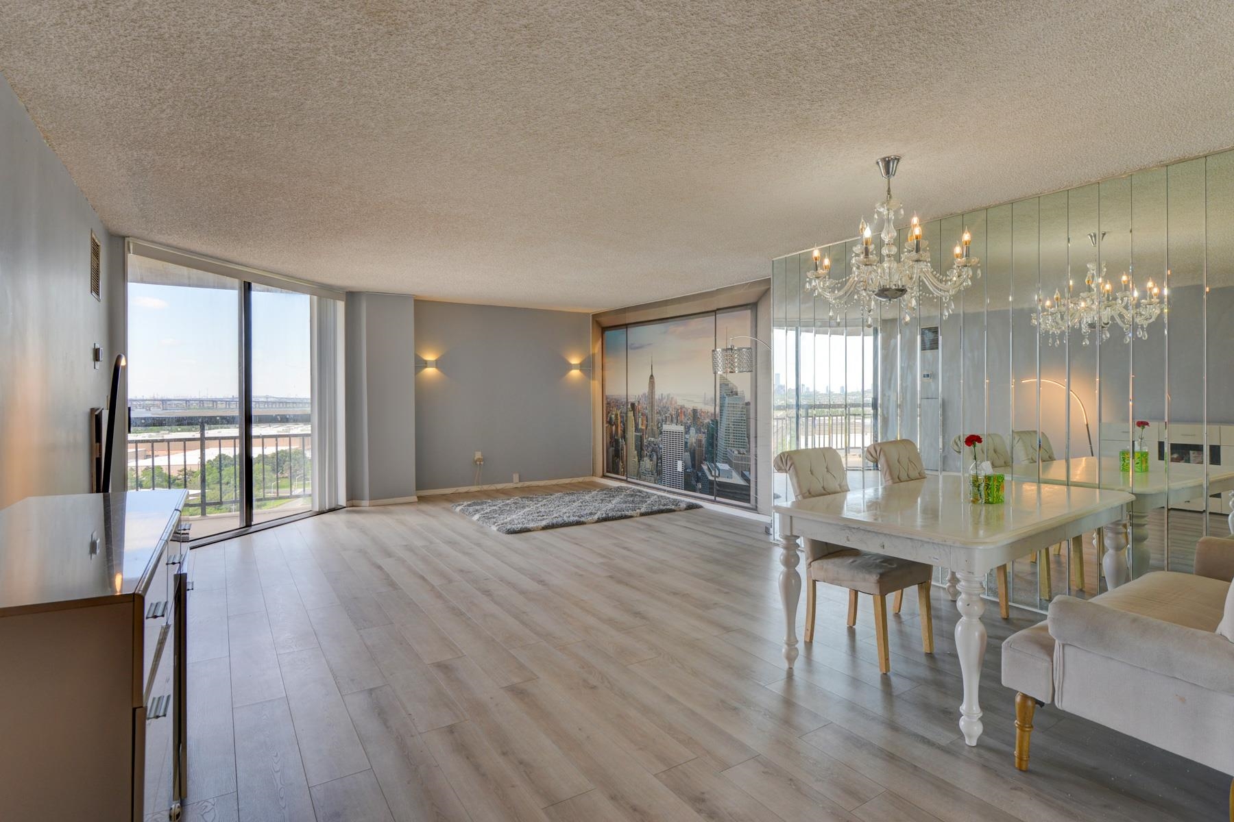# 250014418 - For Rent in Secaucus NJ