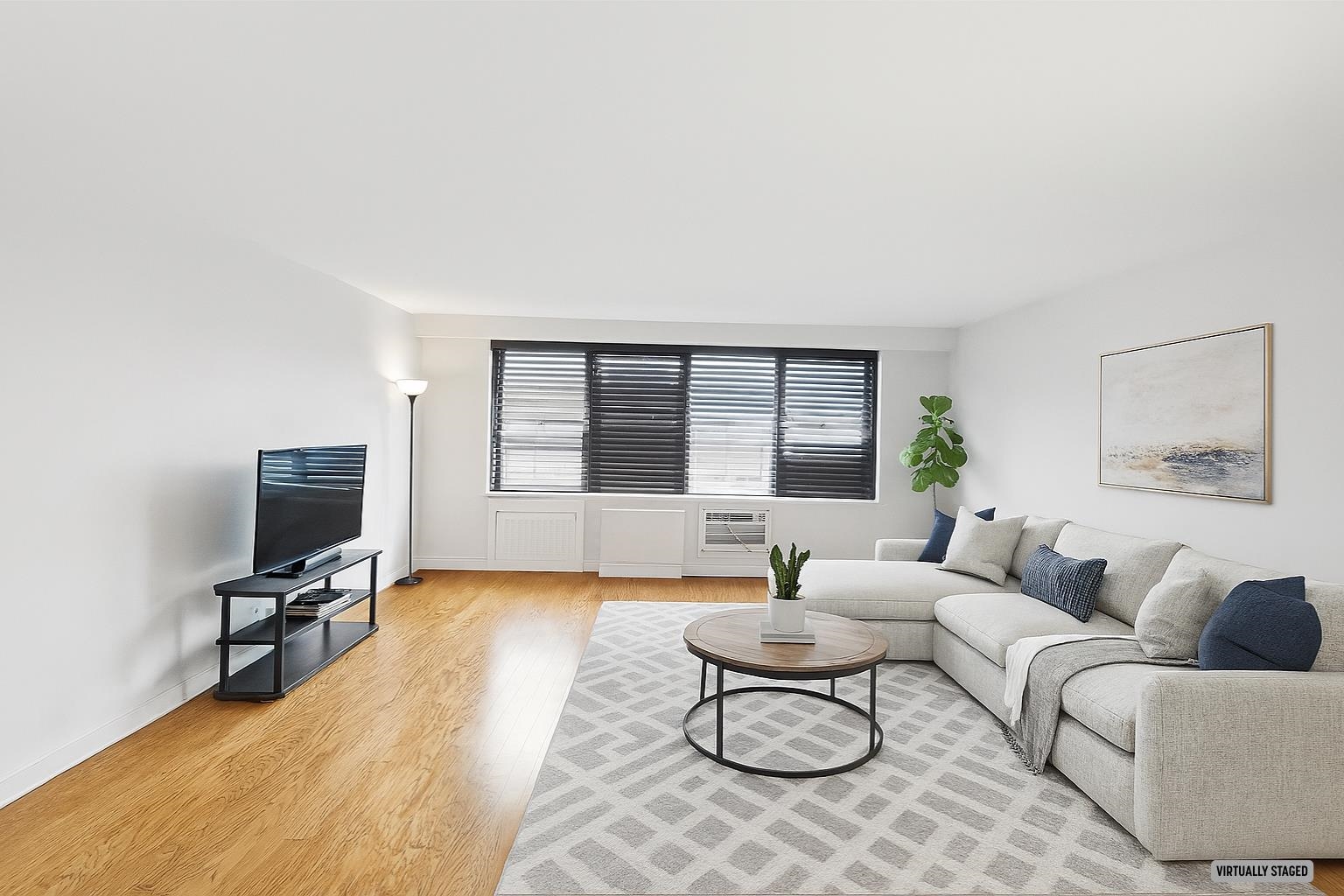 # 250014468 - For Rent in Union City NJ