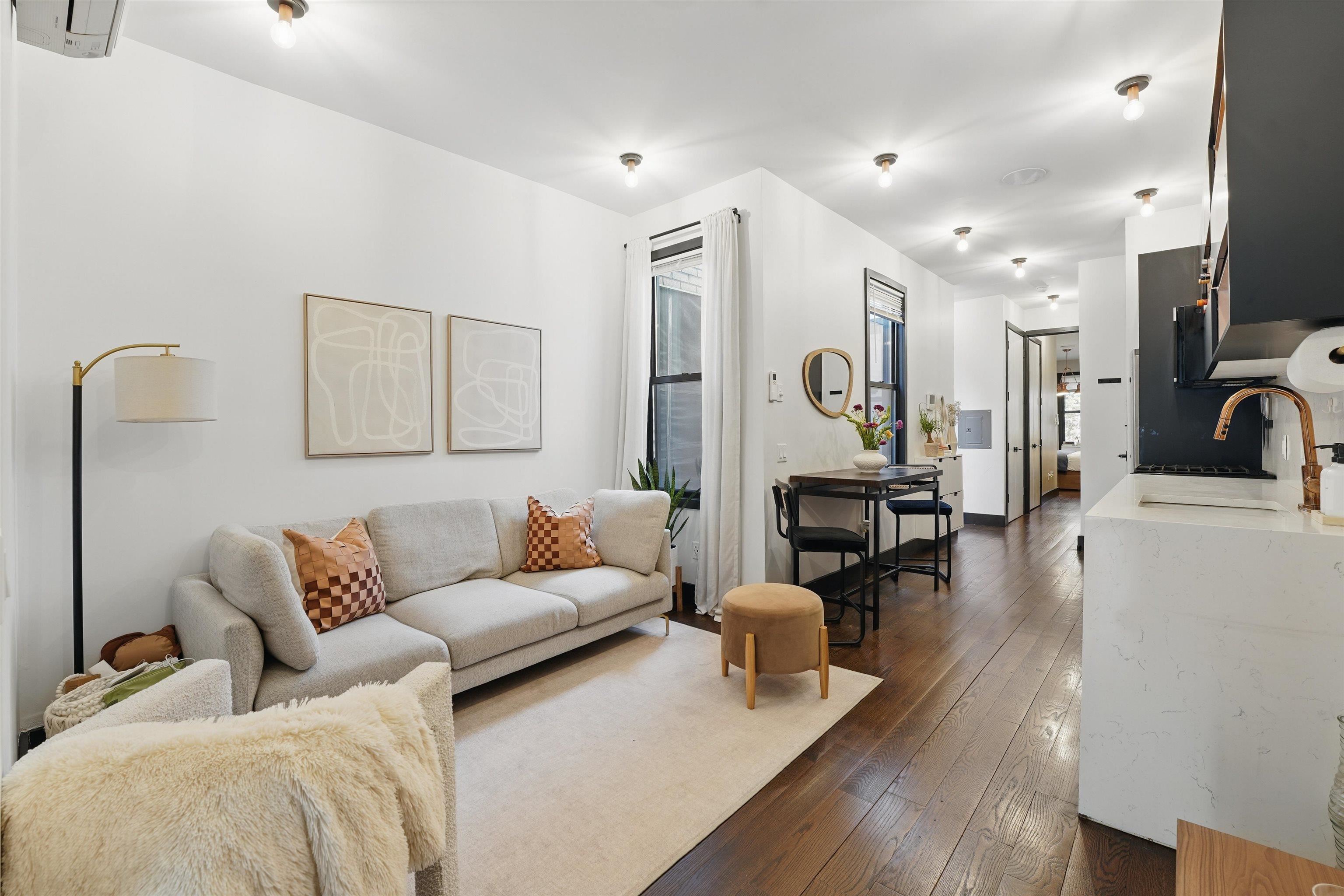 # 250014478 - For Rent in JERSEY CITY - Heights NJ