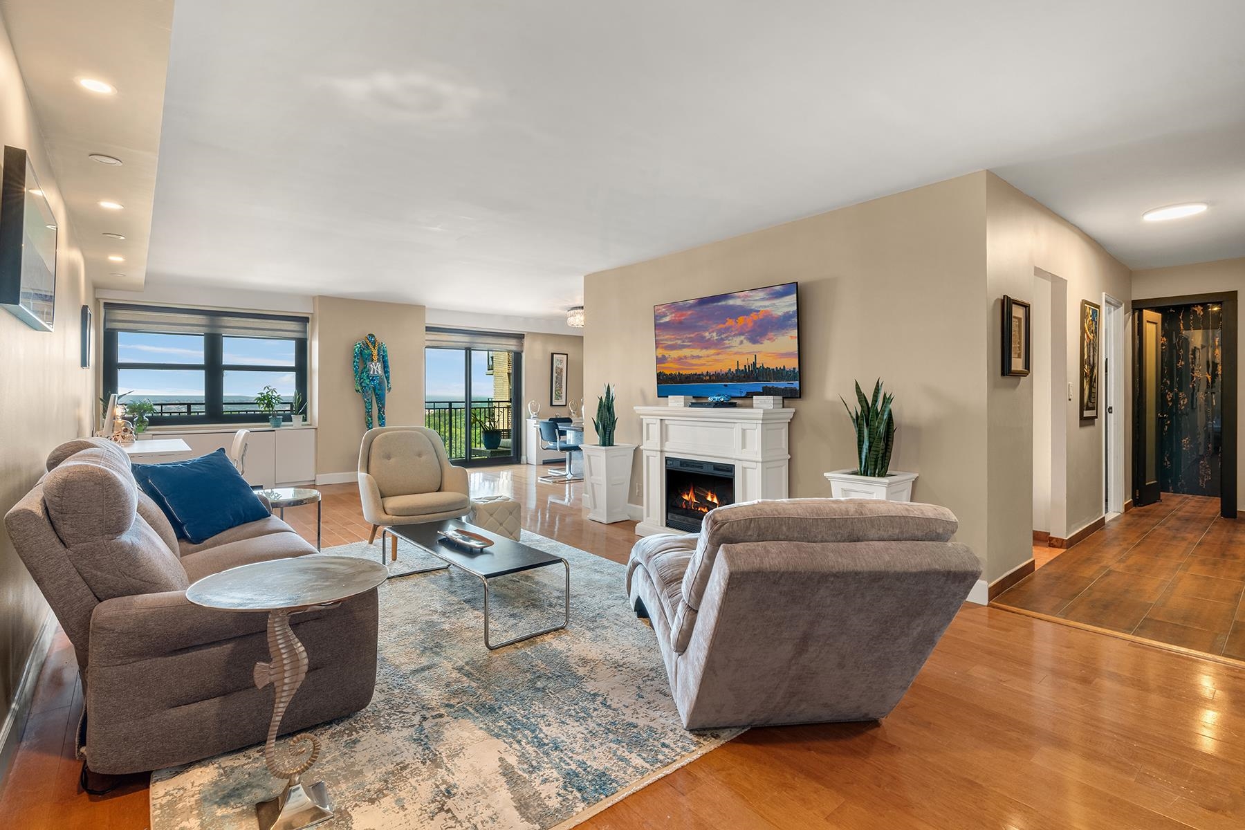 # 250014498 - For Rent in North Bergen NJ