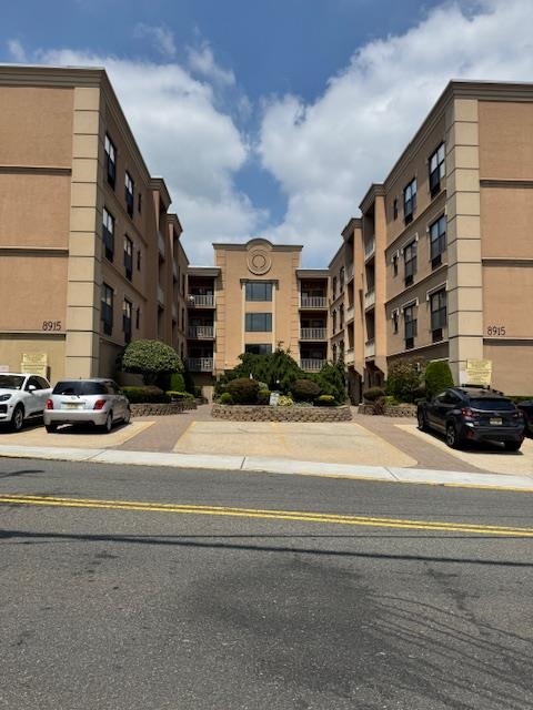 # 250014529 - For Rent in North Bergen NJ