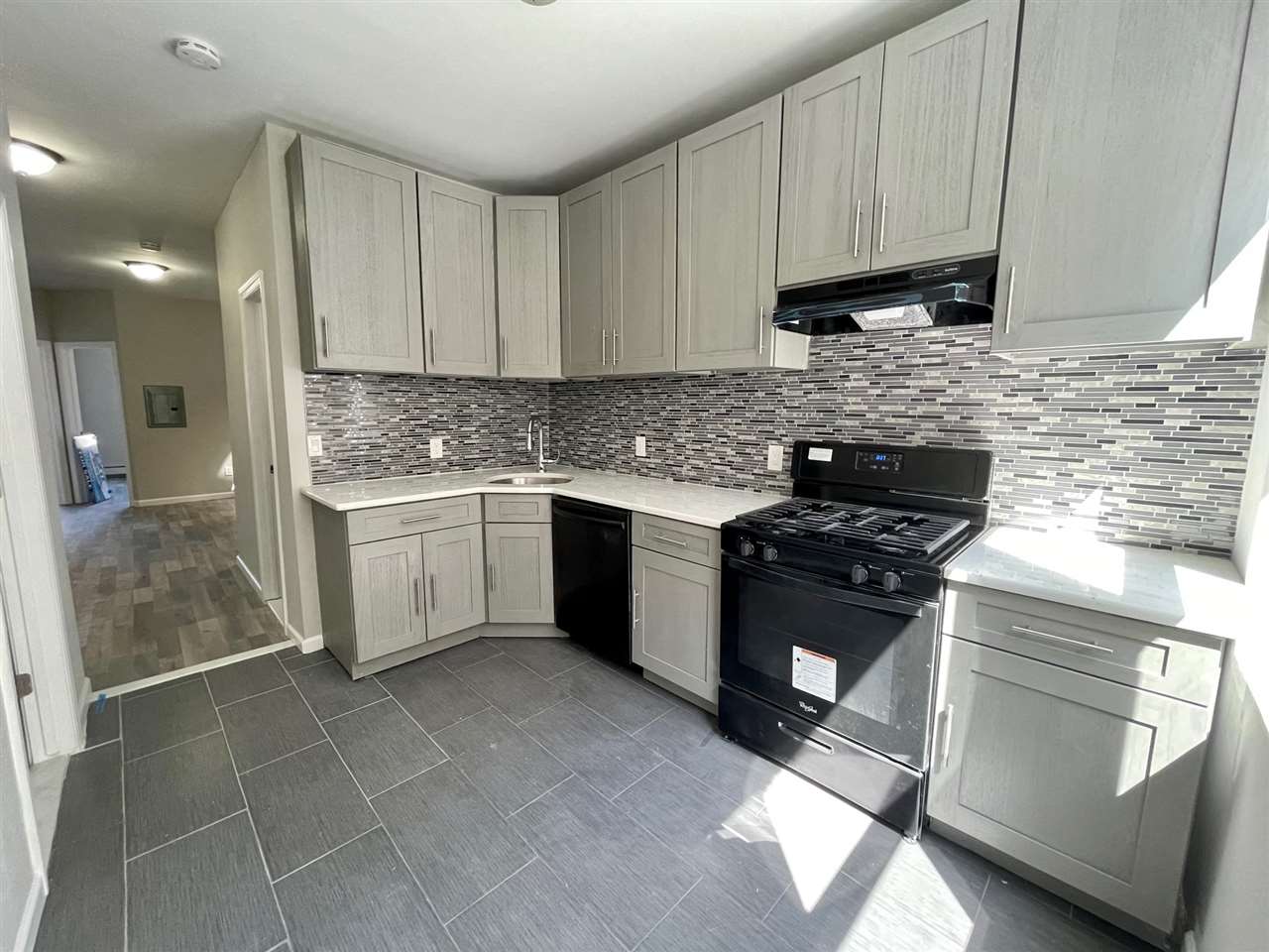 # 250014543 - For Rent in West New York NJ