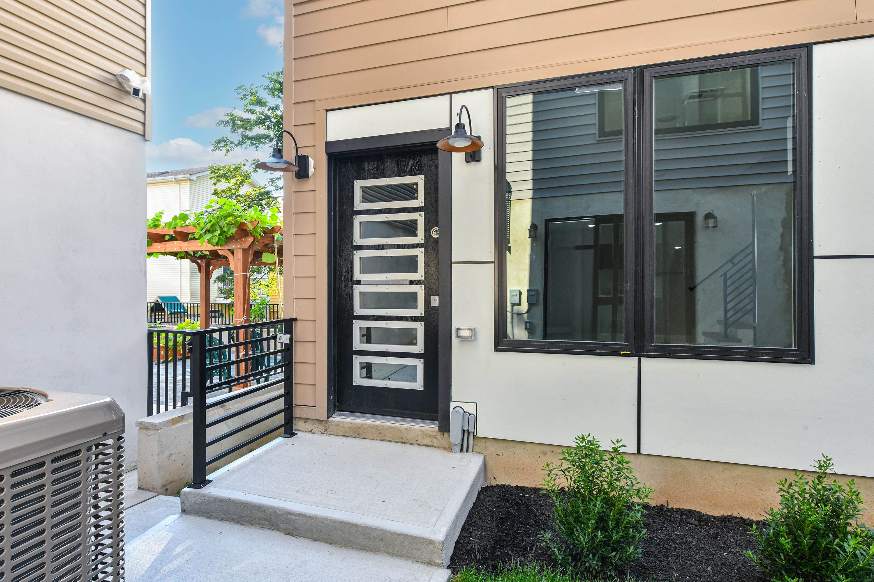# 250014601 - For Rent in JERSEY CITY - Heights NJ