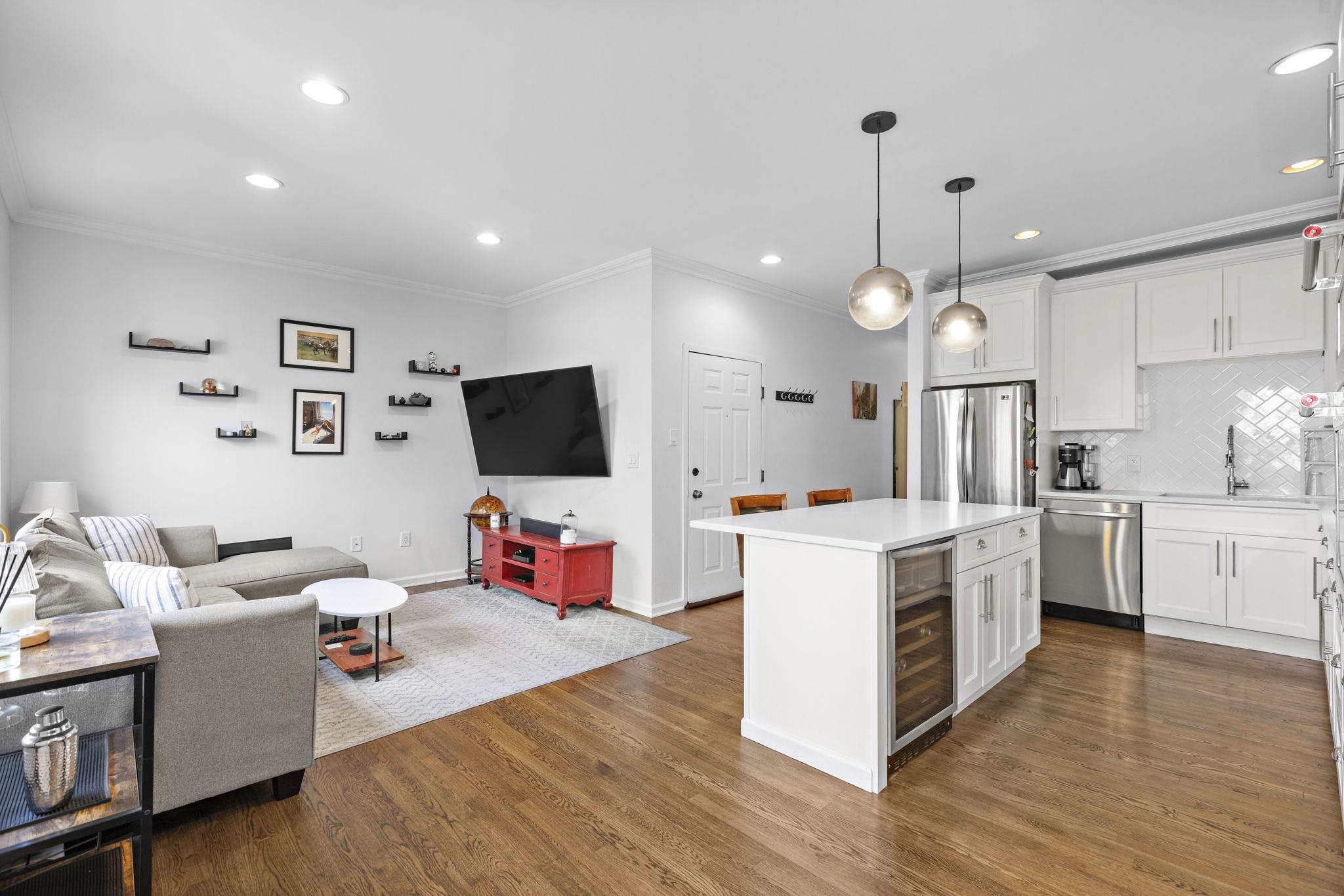 # 250014606 - For Rent in Hoboken NJ