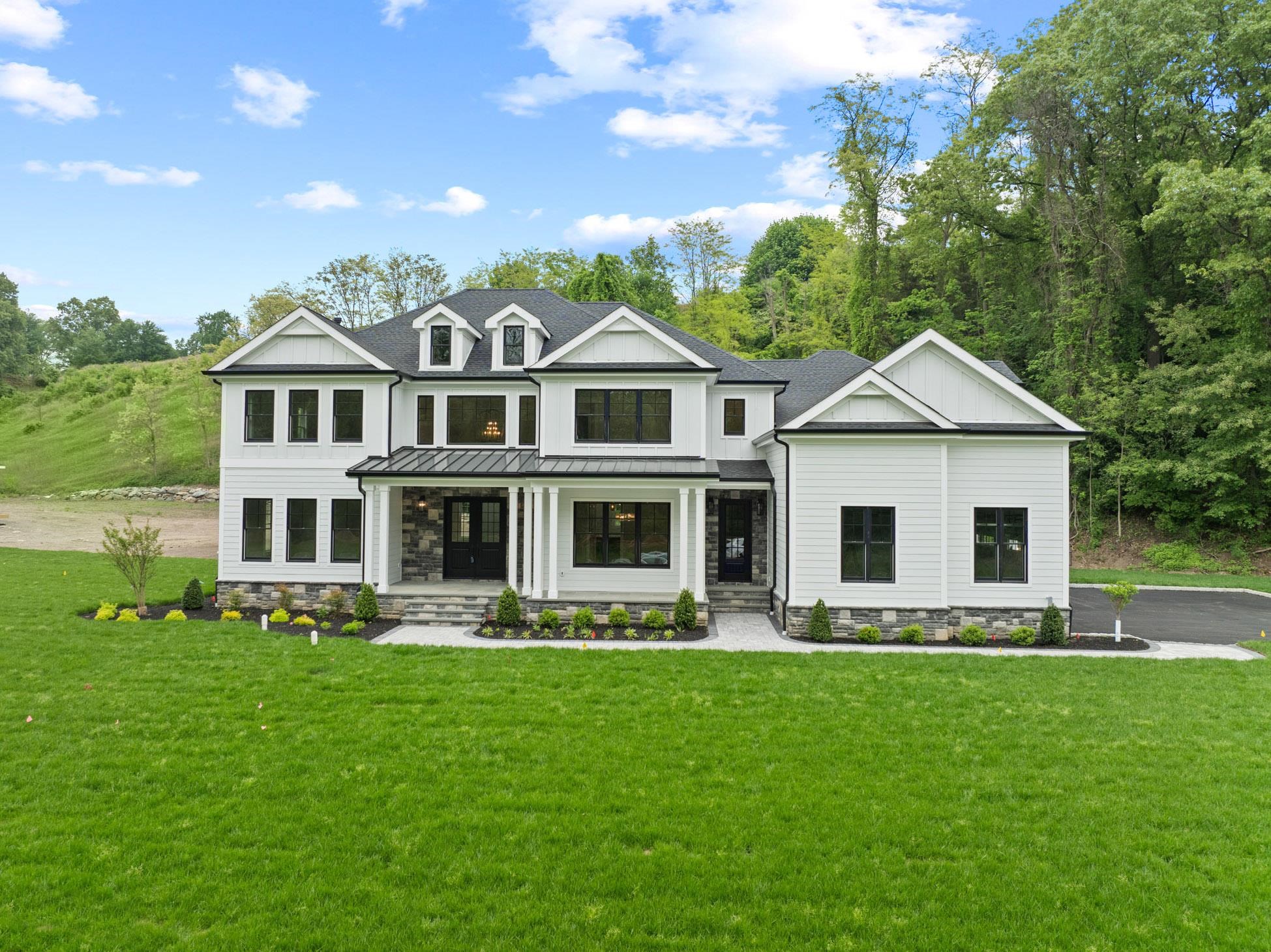 # 250014619 - For Rent in Montville NJ