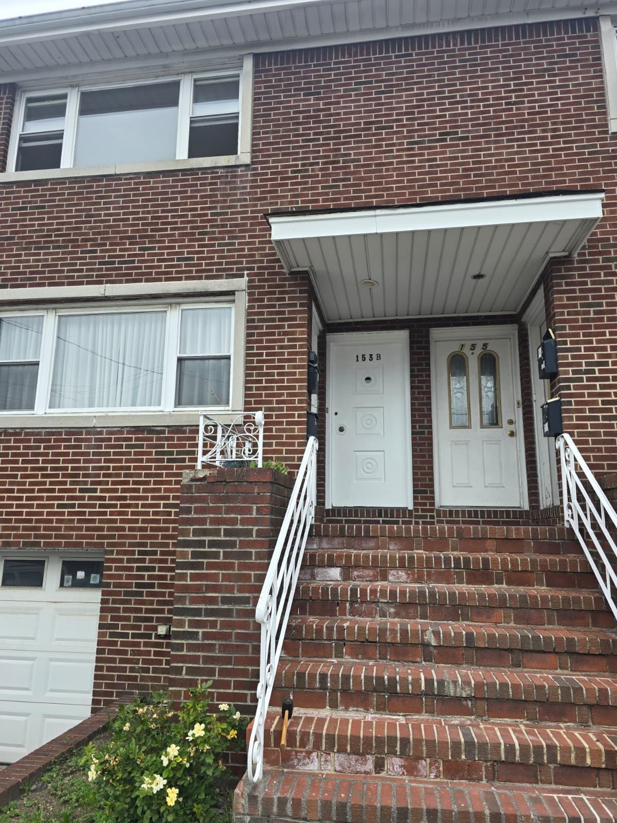 # 250014625 - For Rent in Cliffside Park NJ