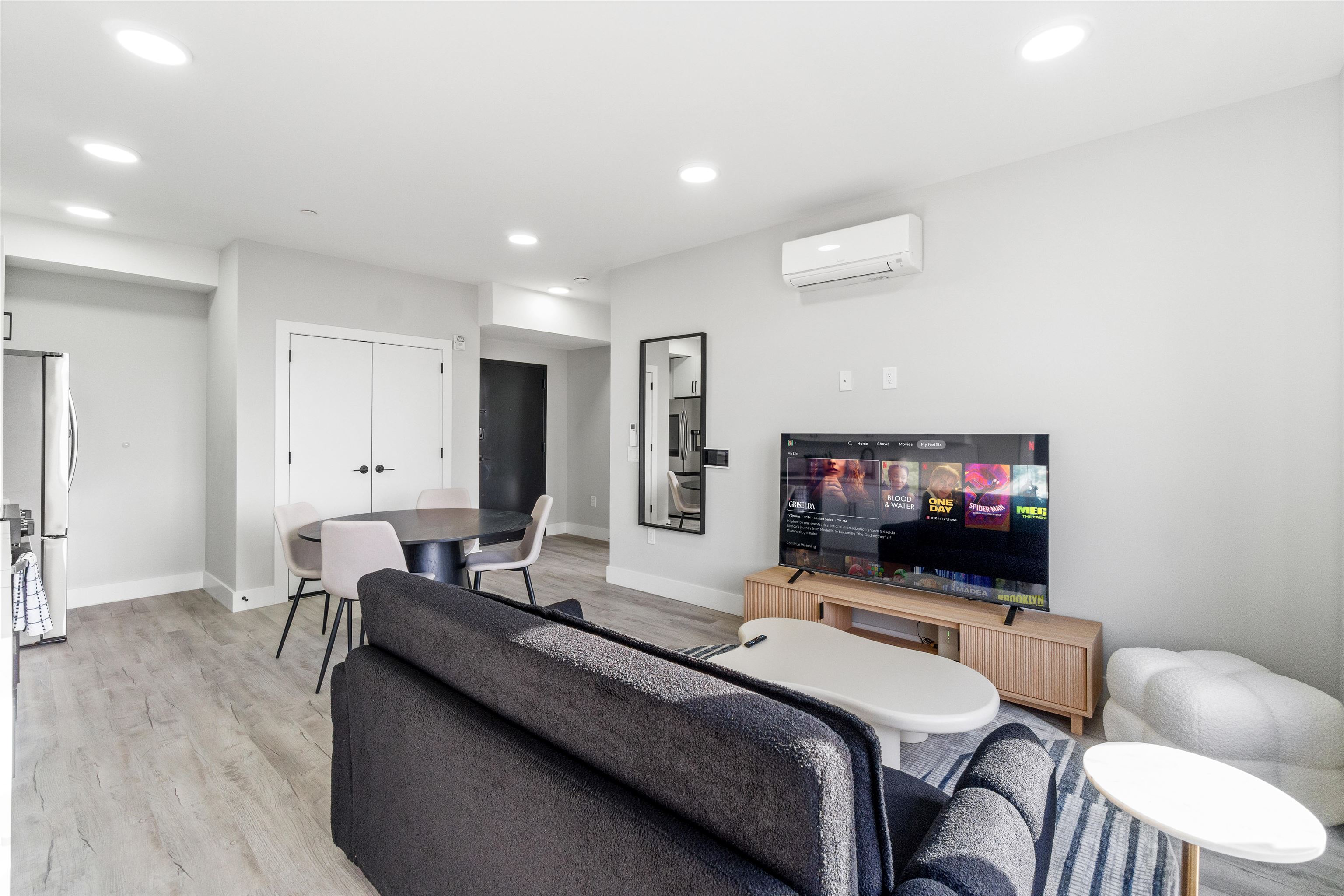# 250014660 - For Rent in JERSEY CITY - Journal Square NJ