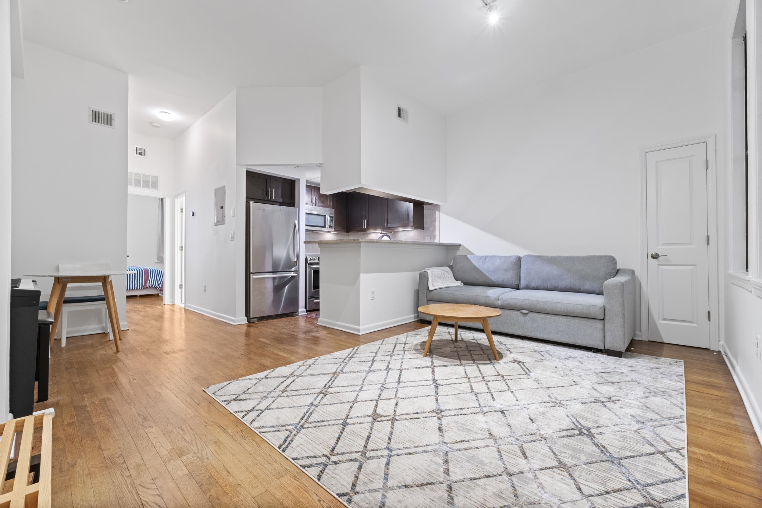 # 250014664 - For Rent in JERSEY CITY - Downtown NJ