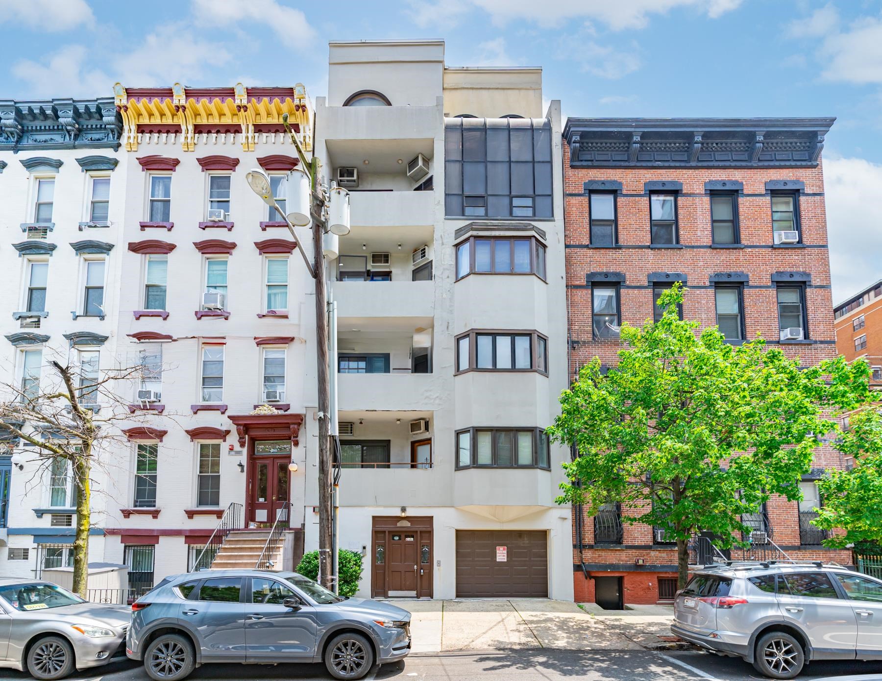 # 250014665 - For Rent in Hoboken NJ
