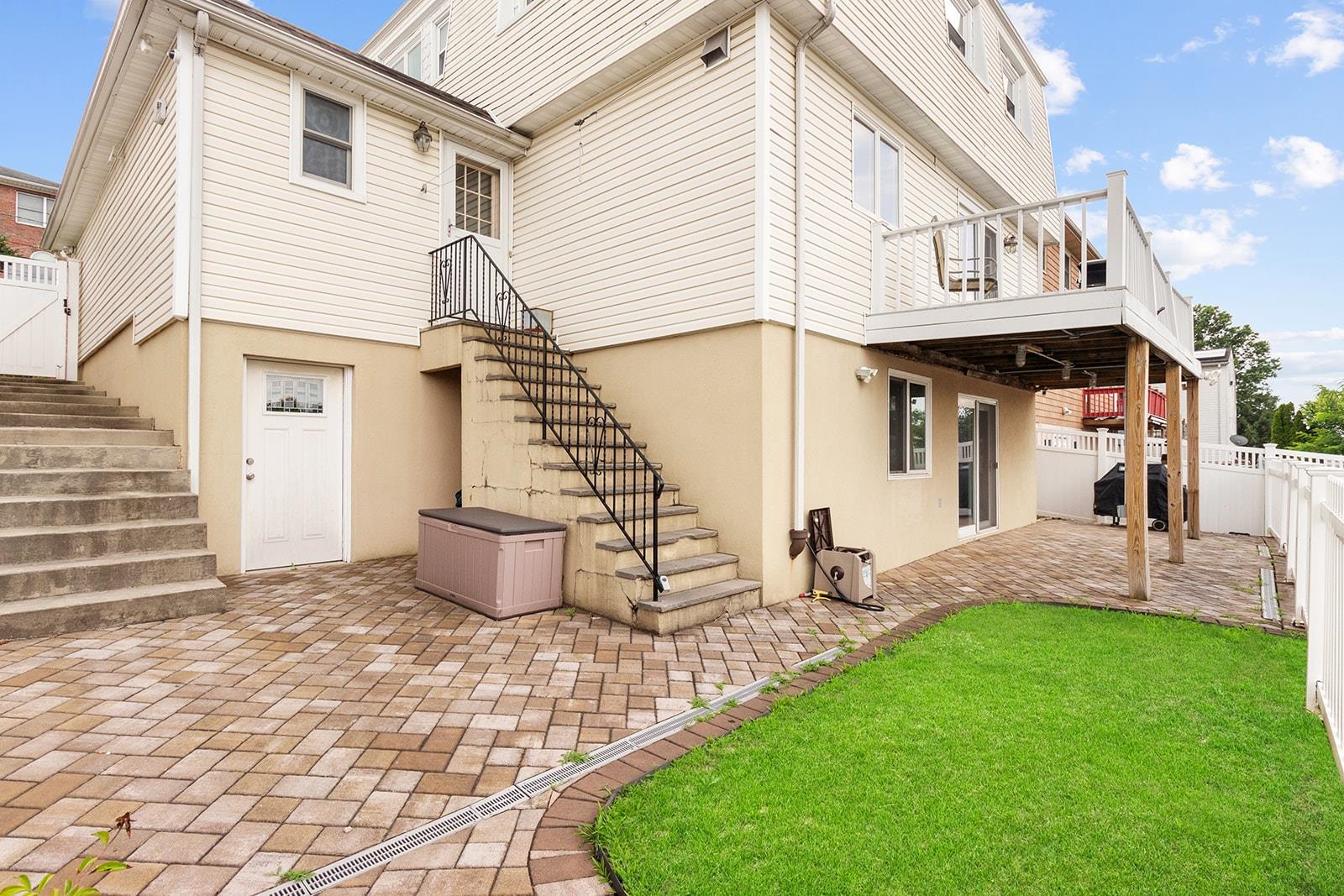 # 250014684 - For Rent in Kearny NJ