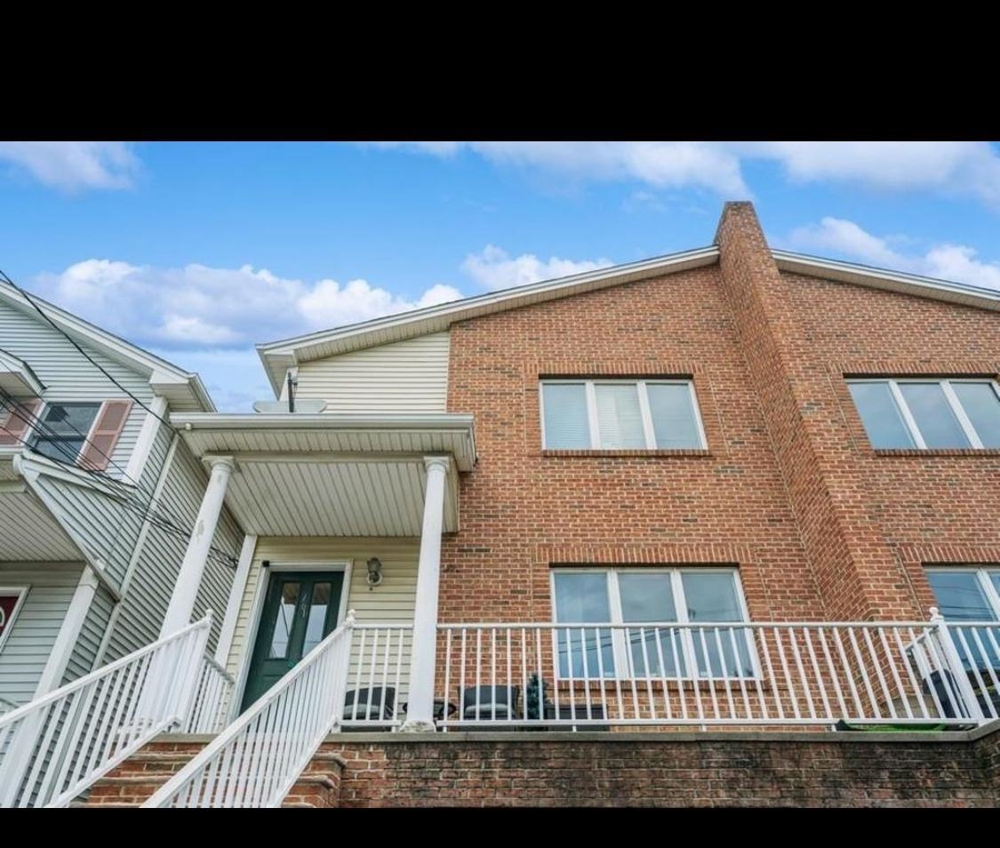 # 250014731 - For Rent in Bayonne NJ