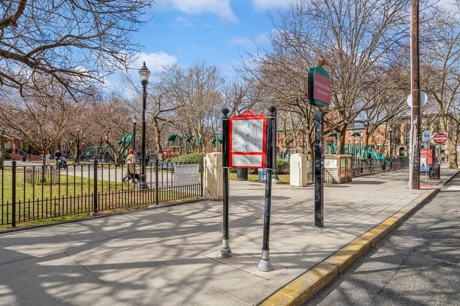 # 250014743 - For Rent in JERSEY CITY - Downtown NJ
