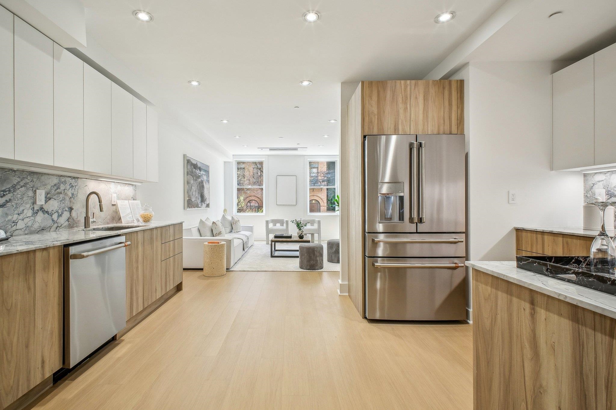# 250014745 - For Rent in JERSEY CITY - Downtown NJ