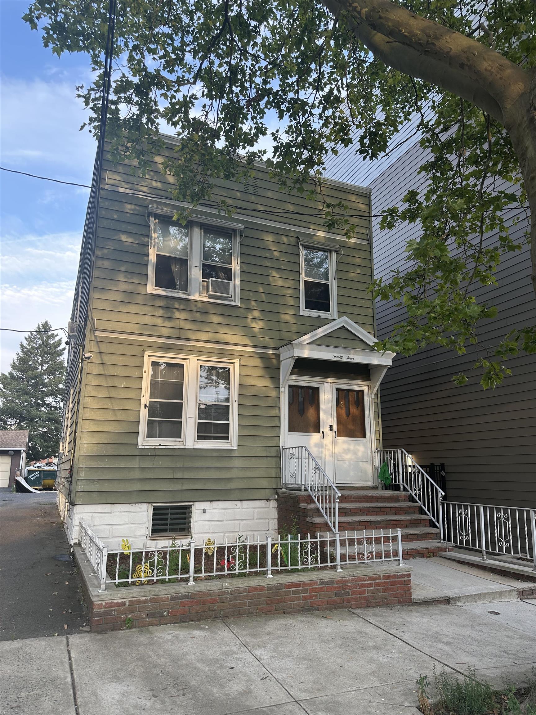 # 250014751 - For Rent in Bayonne NJ