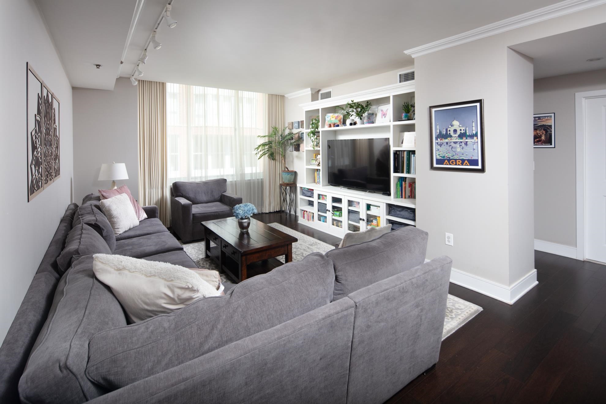 # 250014763 - For Rent in Hoboken NJ