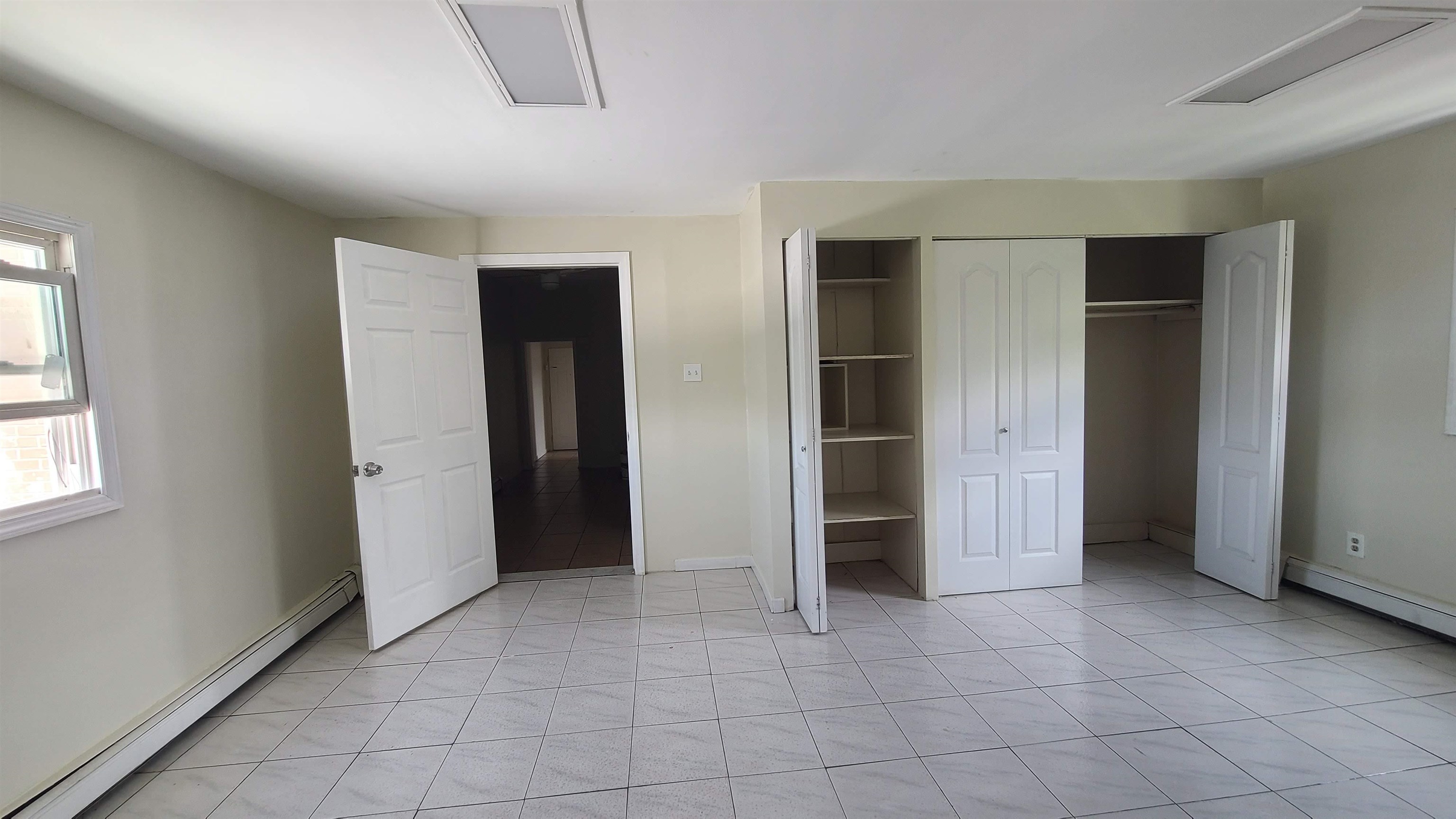 # 250014772 - For Rent in North Bergen NJ