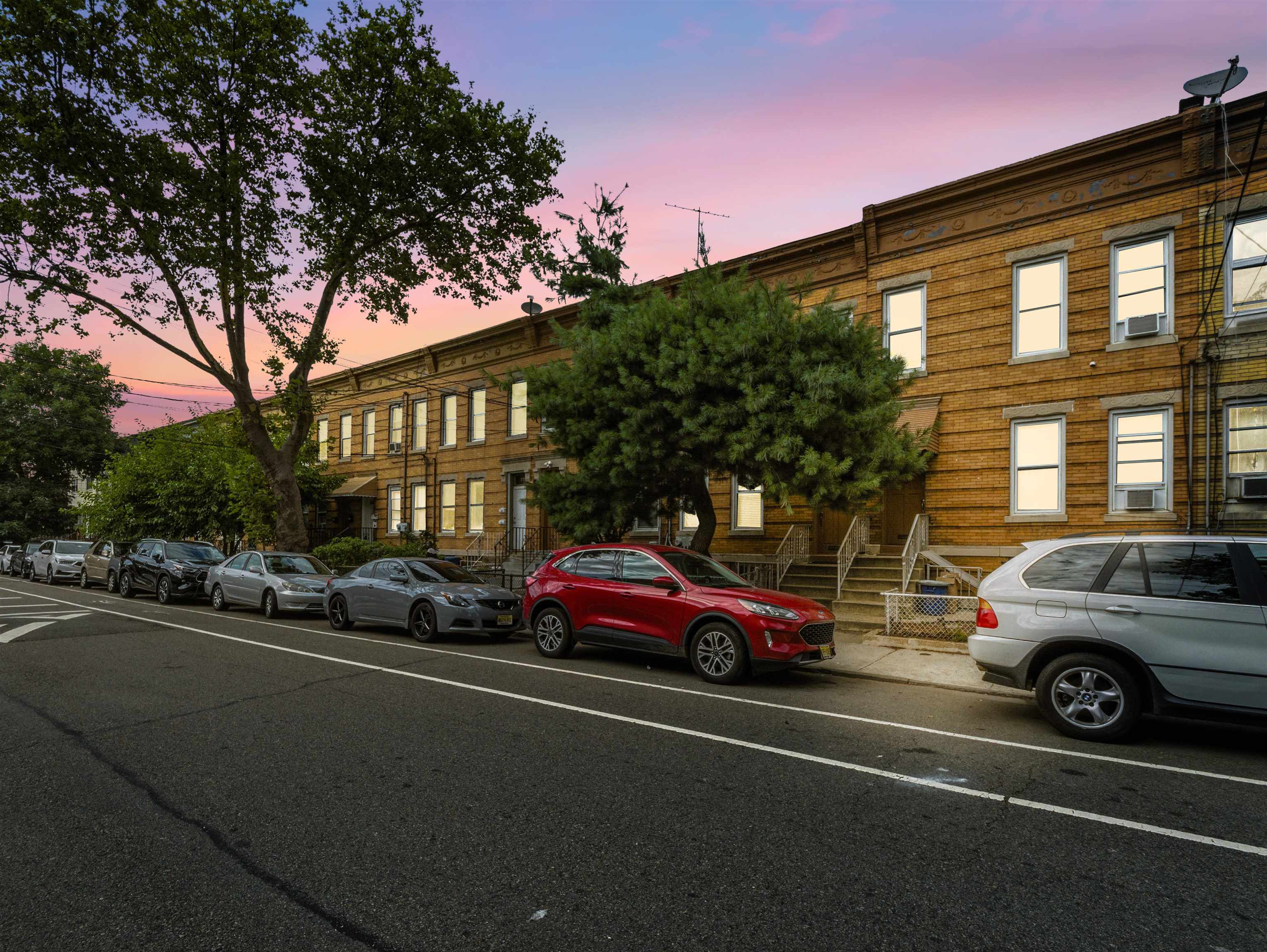 # 250014780 - For Rent in JERSEY CITY - West Bergen NJ