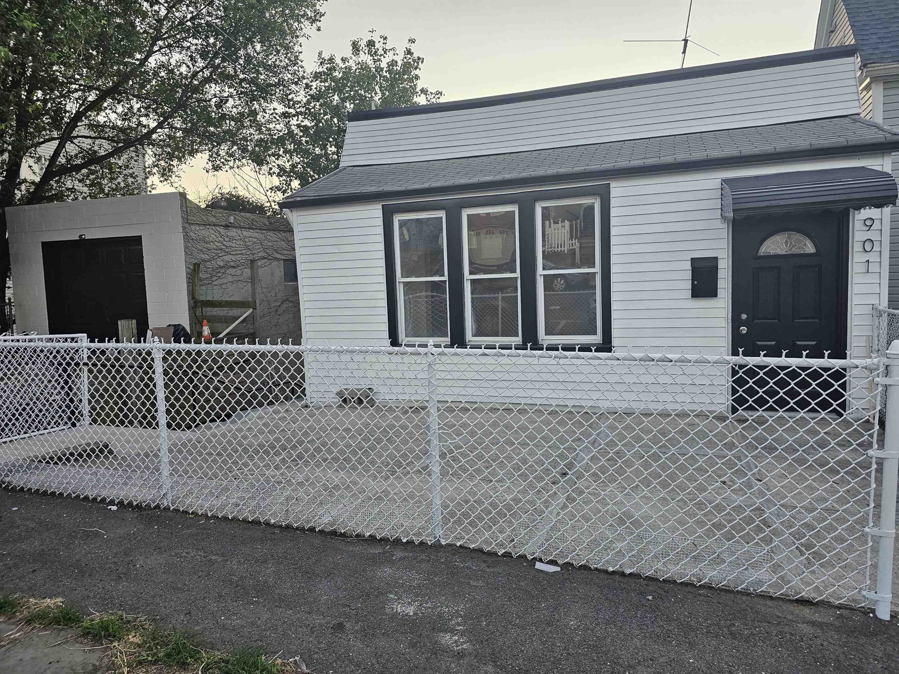 # 250014785 - For Rent in North Bergen NJ