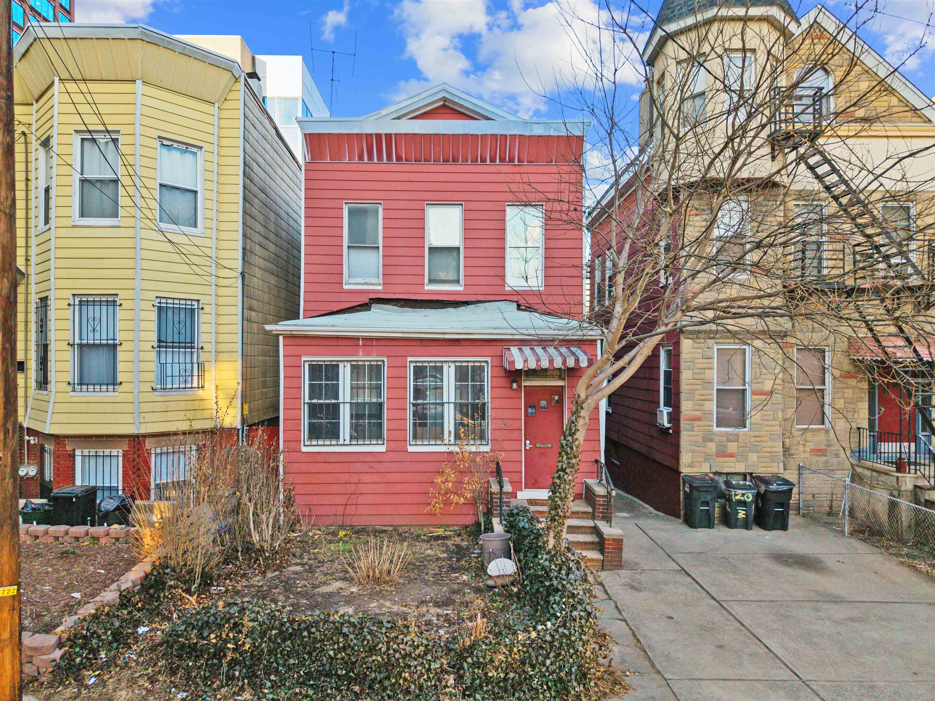 # 250014804 - For Rent in JERSEY CITY - Journal Square NJ