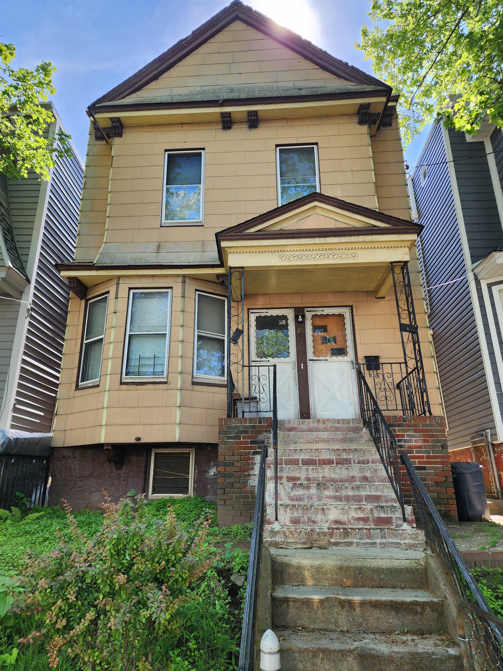 # 250014817 - For Rent in JERSEY CITY - Journal Square NJ