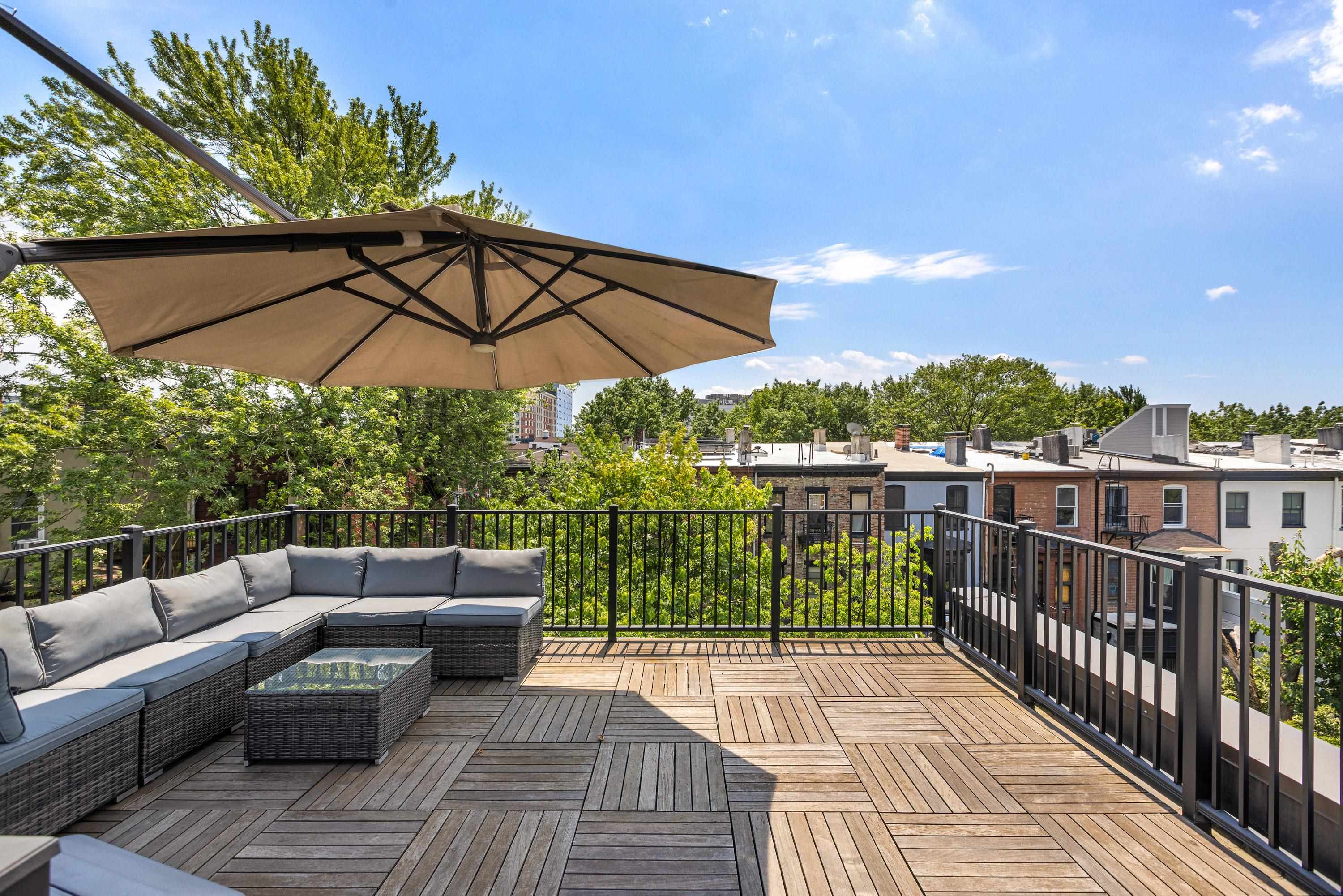 # 250014842 - For Rent in JERSEY CITY - Downtown NJ