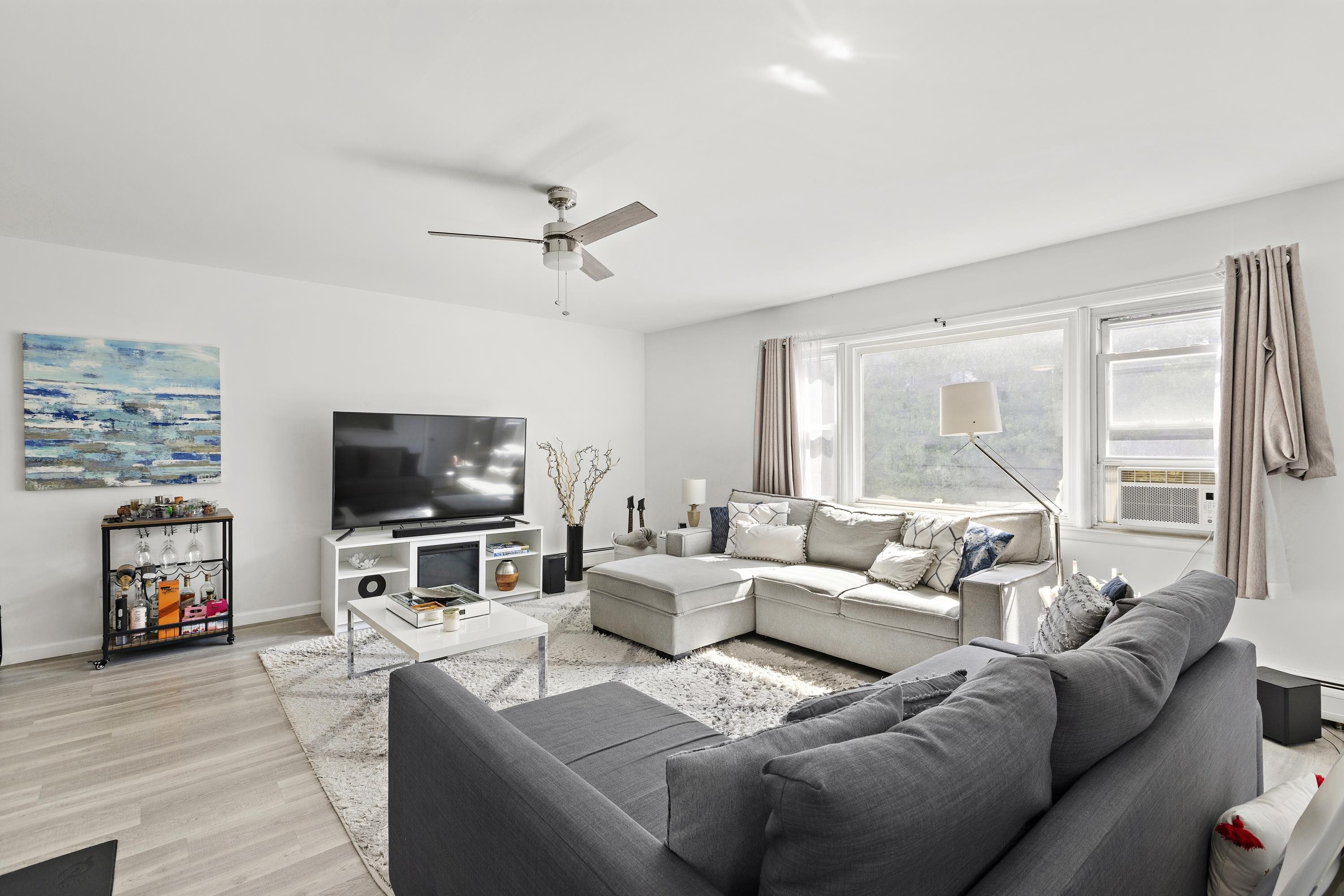 # 250014846 - For Rent in JERSEY CITY - Downtown NJ