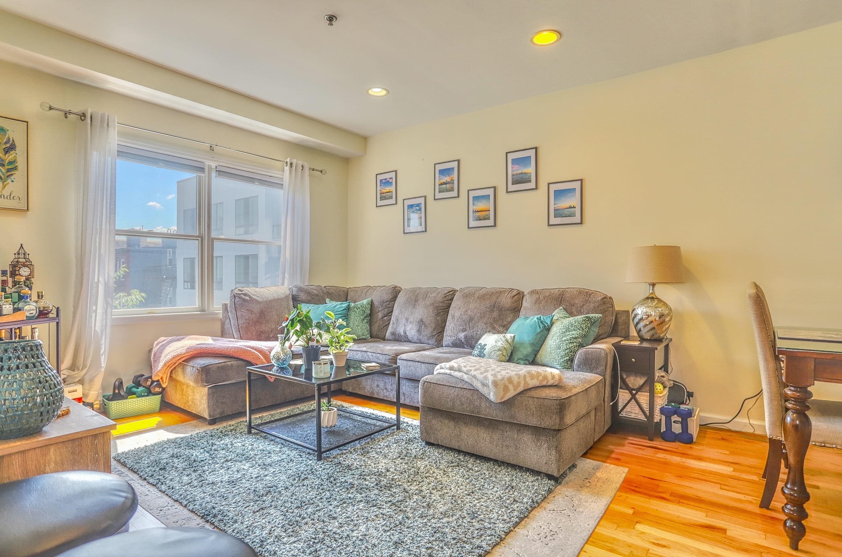 # 250014862 - For Rent in Hoboken NJ