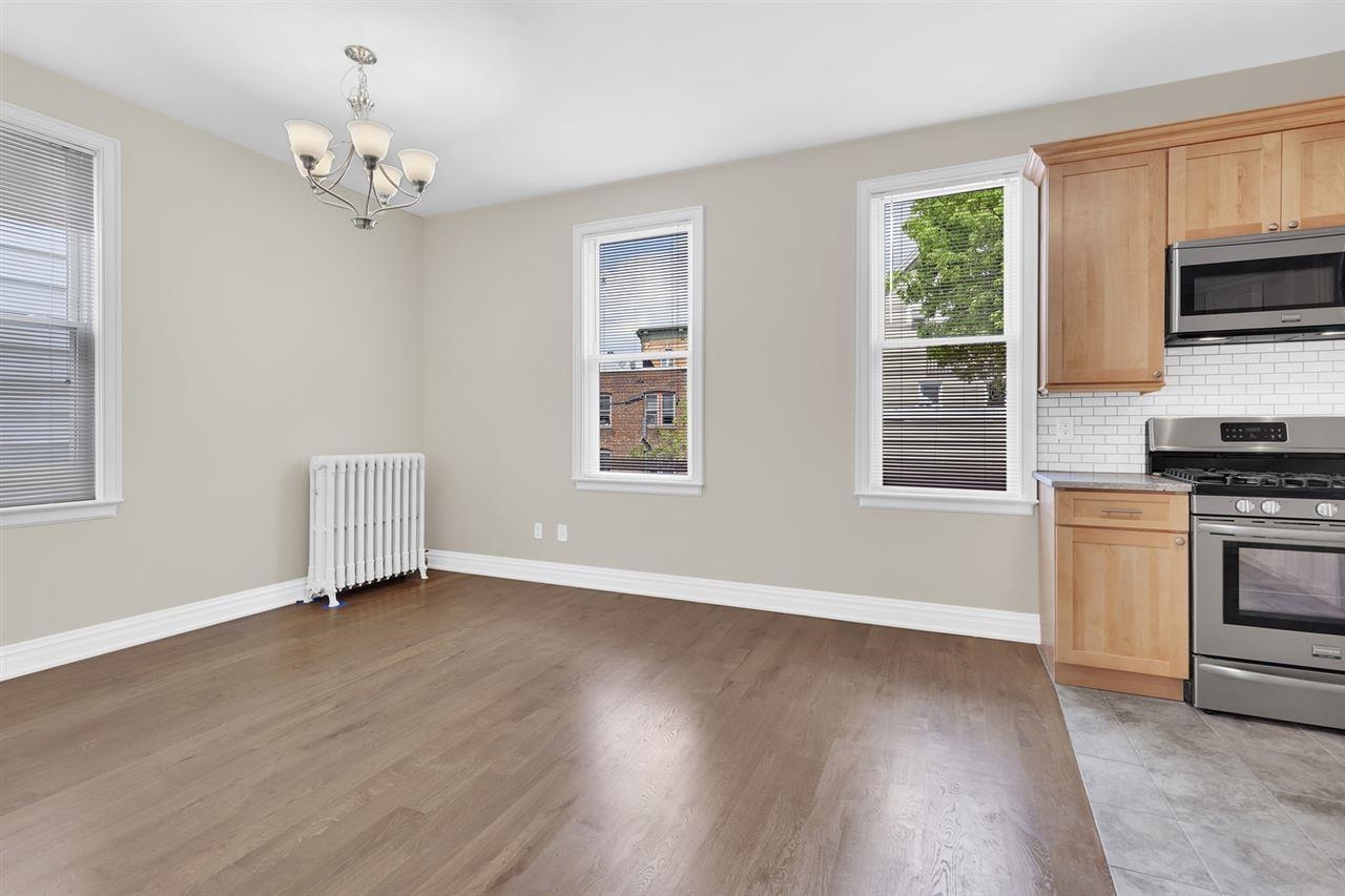 # 250014909 - For Rent in Weehawken NJ