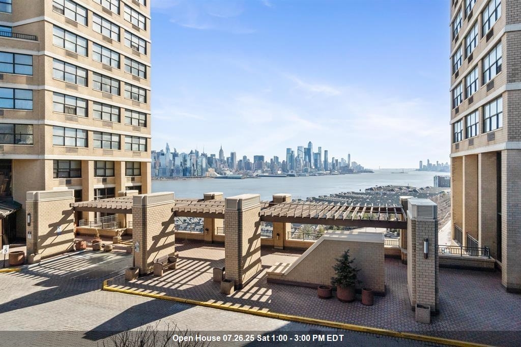 # 250014917 - For Rent in Guttenberg NJ