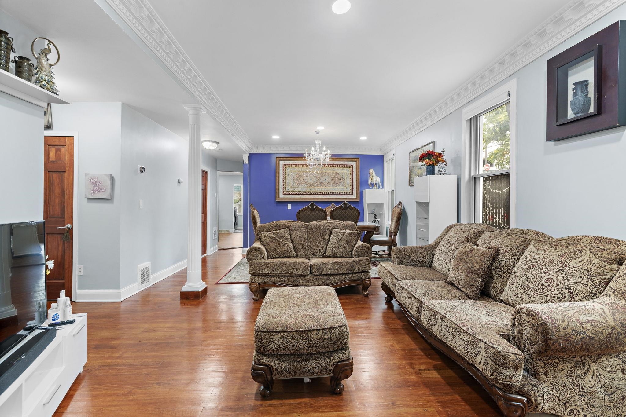# 250014942 - For Rent in Weehawken NJ